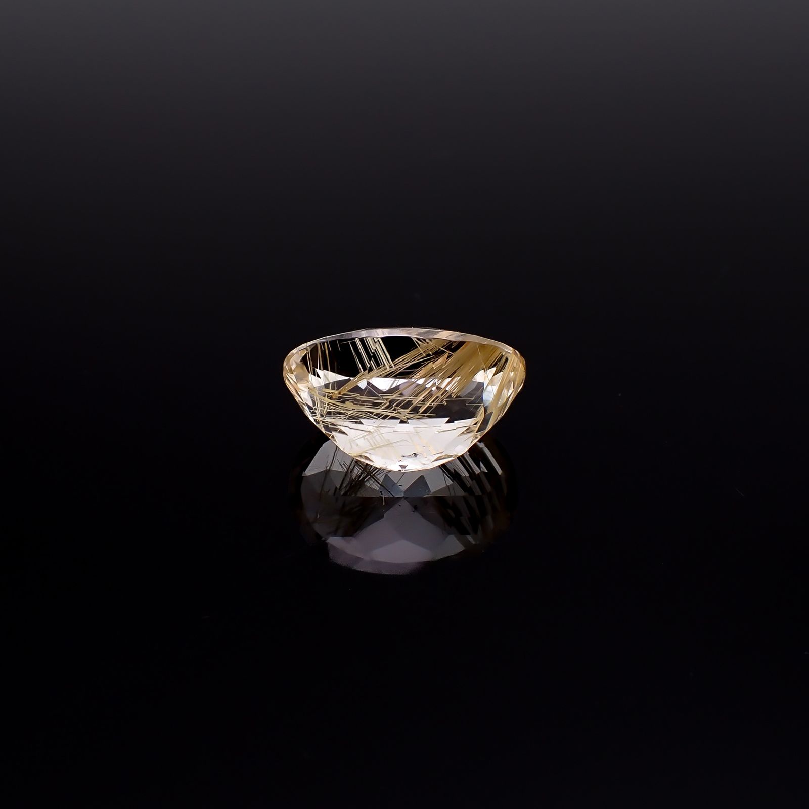 ルチルクォーツ ブラジル産 12.58ct / 17.9x12.8mm前後 [260732402]