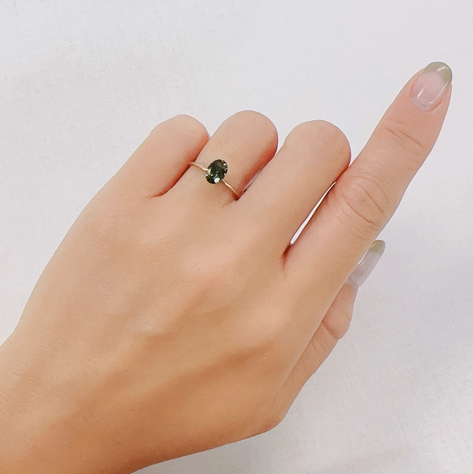 コーネルピン(宝石名コーネルピン)スリランカ産 0.77ct 識別済[230823048]7.1x5.1mm前後