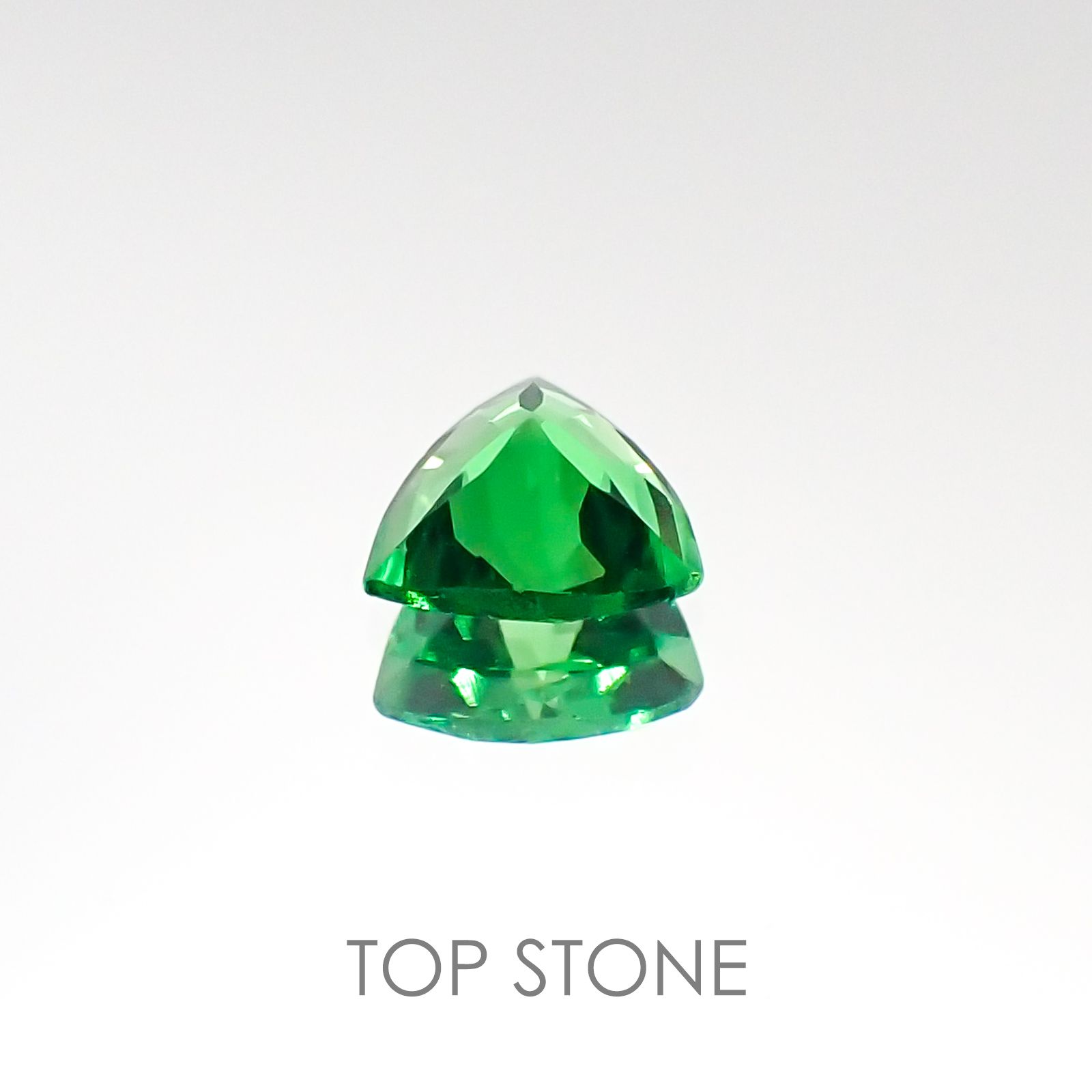 ツァボライト タンザニア産 ルース 0.23ct[20095712]4.1×4mm前後