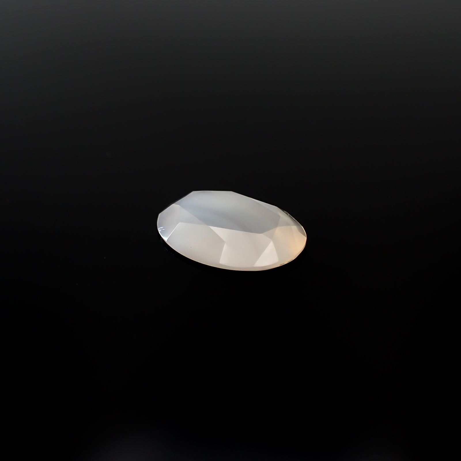 アイリスカルセドニー ブラジル・ミナスジェライス州産 5.41ct[240527811]17.9x13.2mm前後