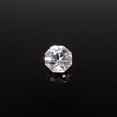 ◇オクタゴンカット◇カラーレスジルコン(宝石名ホワイト・ジルコン)スリランカ/カンボジア産 識別済 0.81ct / 4.9x4.8mm前後 [251231383]