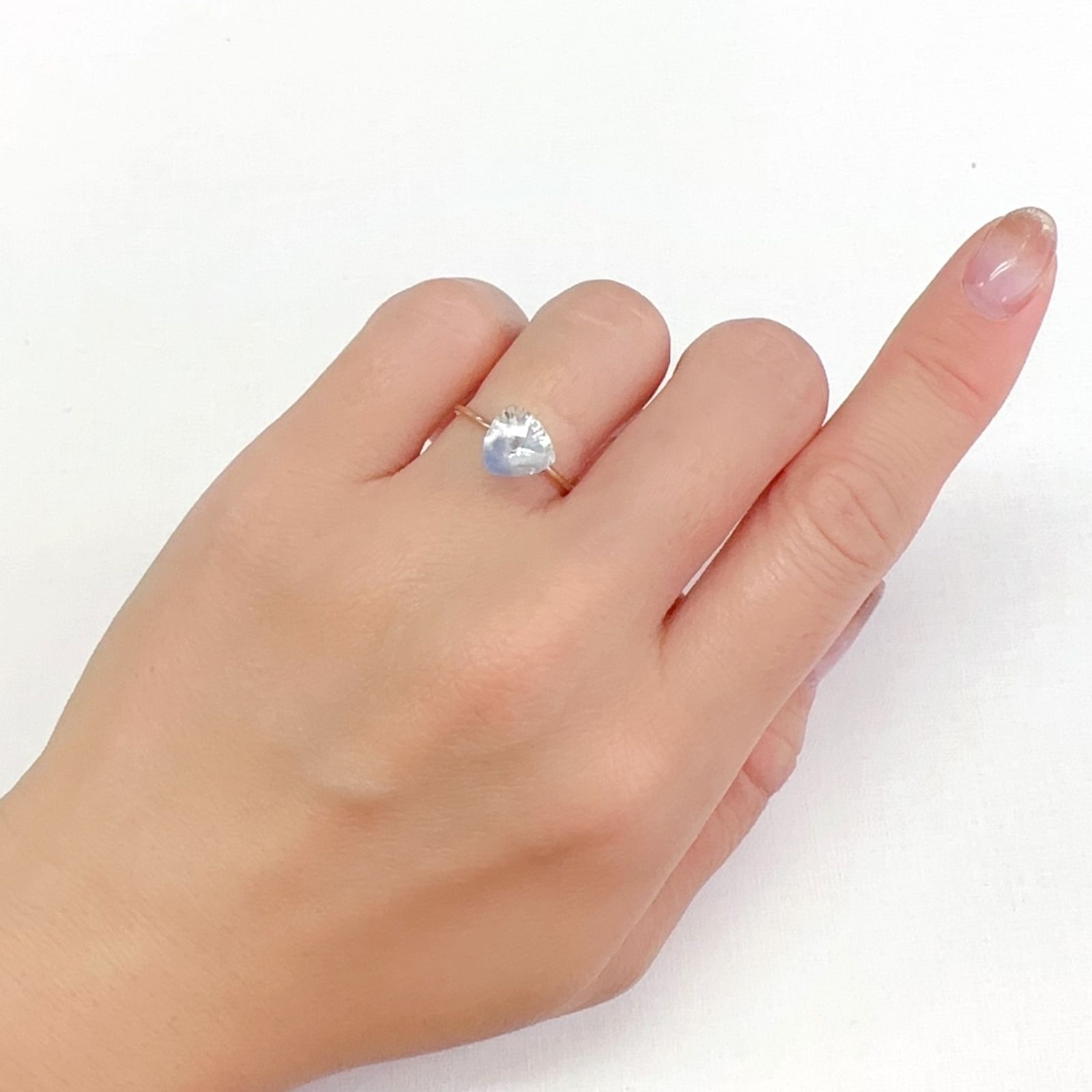 デュモルチェライトインクォーツ ブラジル産 1.87ct[231023584]8.2x8.1mm前後