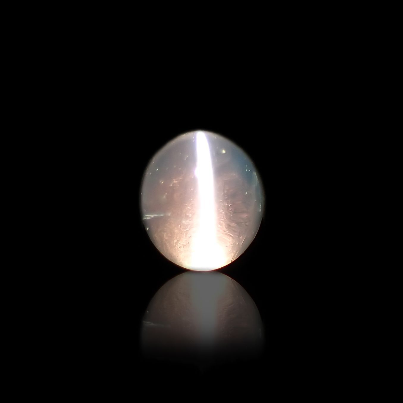 アレキサンドライトキャッツアイ インド産 0.38ct[220114074]4.1x3.6mm前後