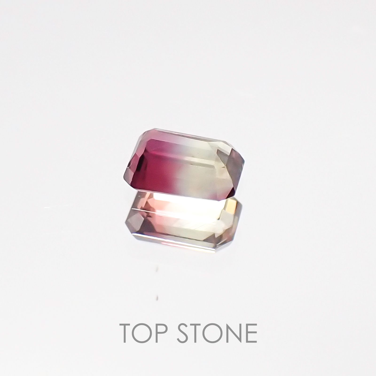 バイカラーサファイア(宝石名バイカラー・サファイア) タンザニア産 0.19ct 識別済[20106701]3.6×2.6mm前後