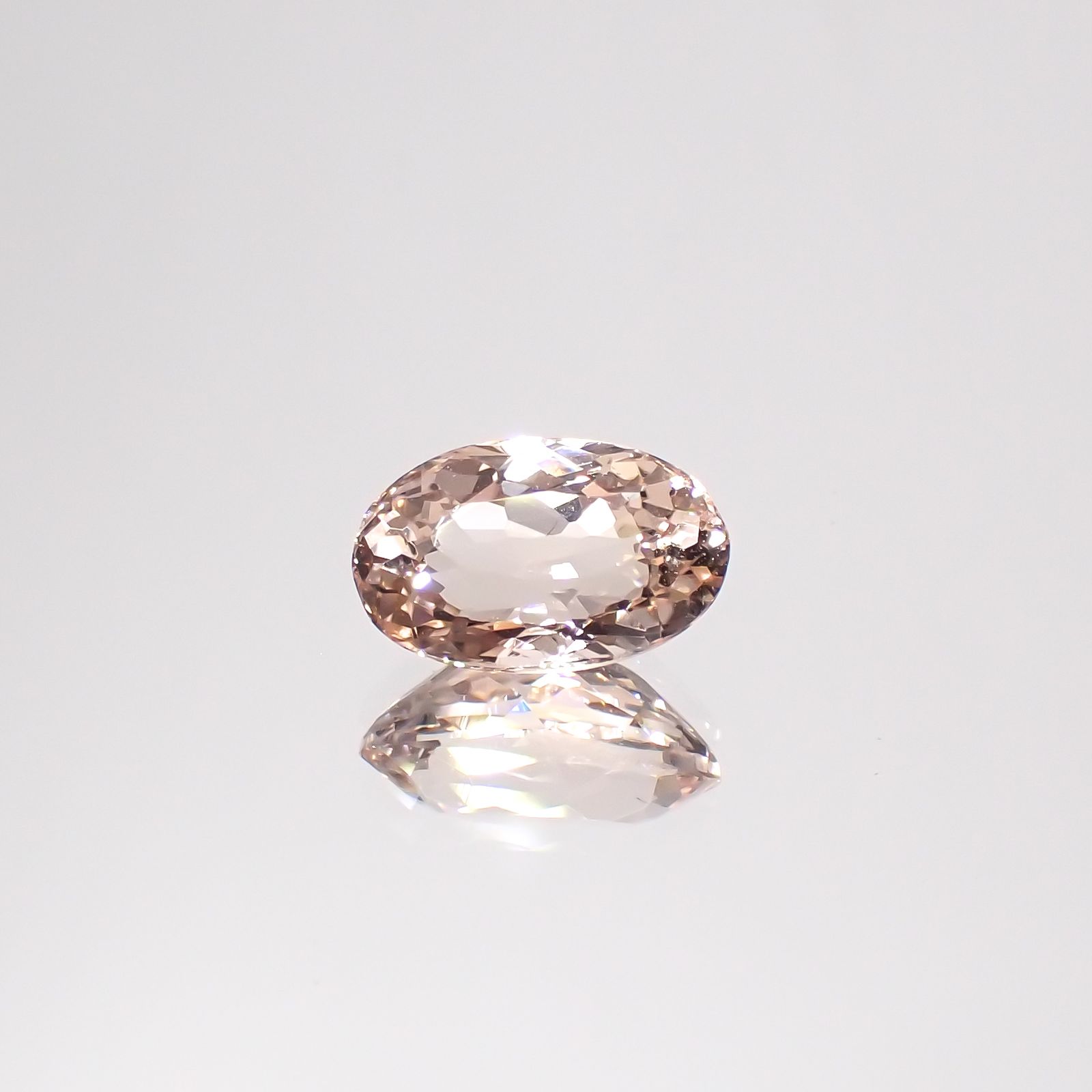 モルガナイト(宝石名モルガナイト)ナイジェリア産 1.26ct 識別済[230321160]8.6x5.5mm前後