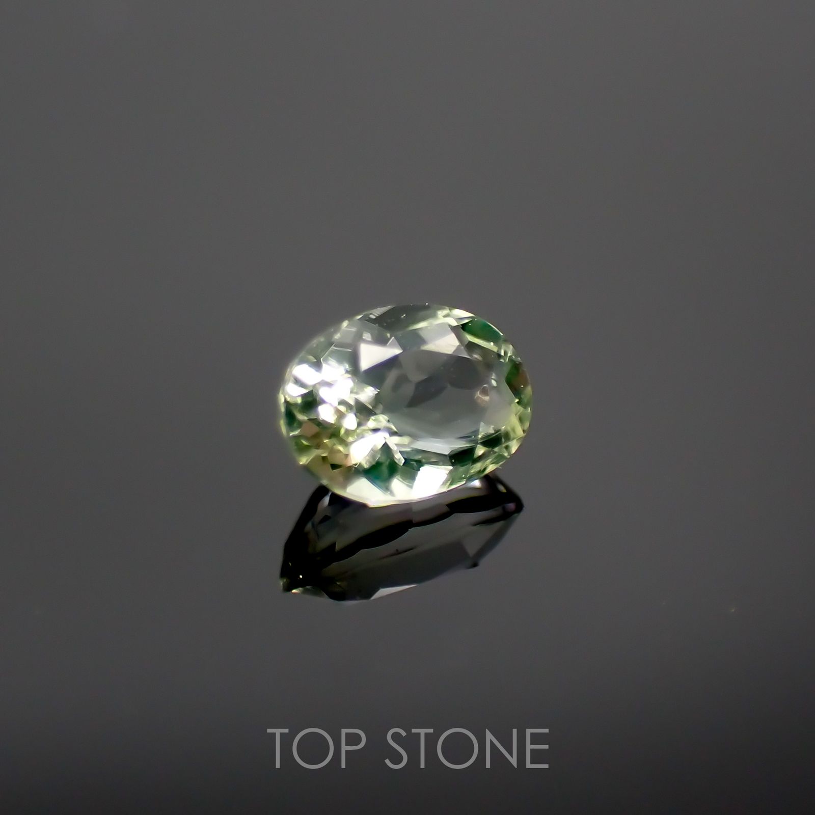 ハイアライトオパール(宝石名オパール) メキシコ産 0.149ct ソ付(彩珠)[210711159]4.1×2.9mm前後