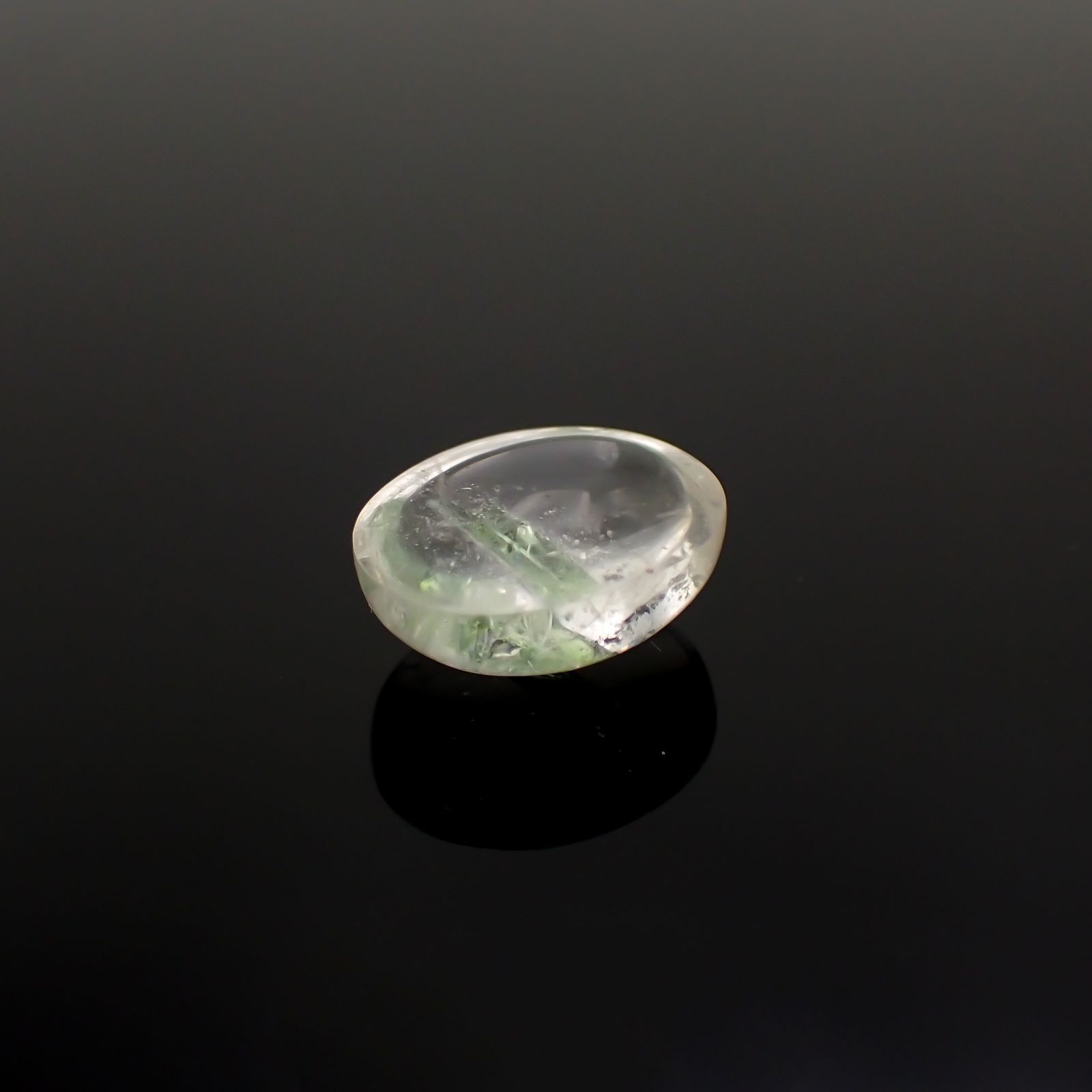 グリーントルマリンインクォーツ ブラジル・ミナスジェライス州産 8.77ct / 14.7x12mm前後 [221018310]