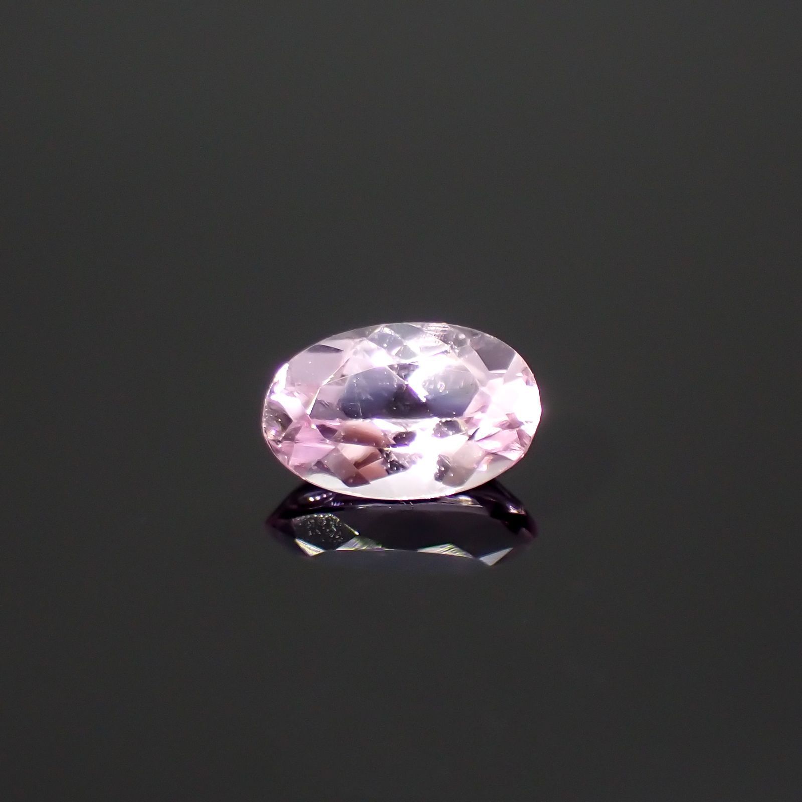 インペリアルトパーズ(宝石名トパーズ)ブラジル産 0.26ct 識別済[220114987]4.9x3.1mm前後