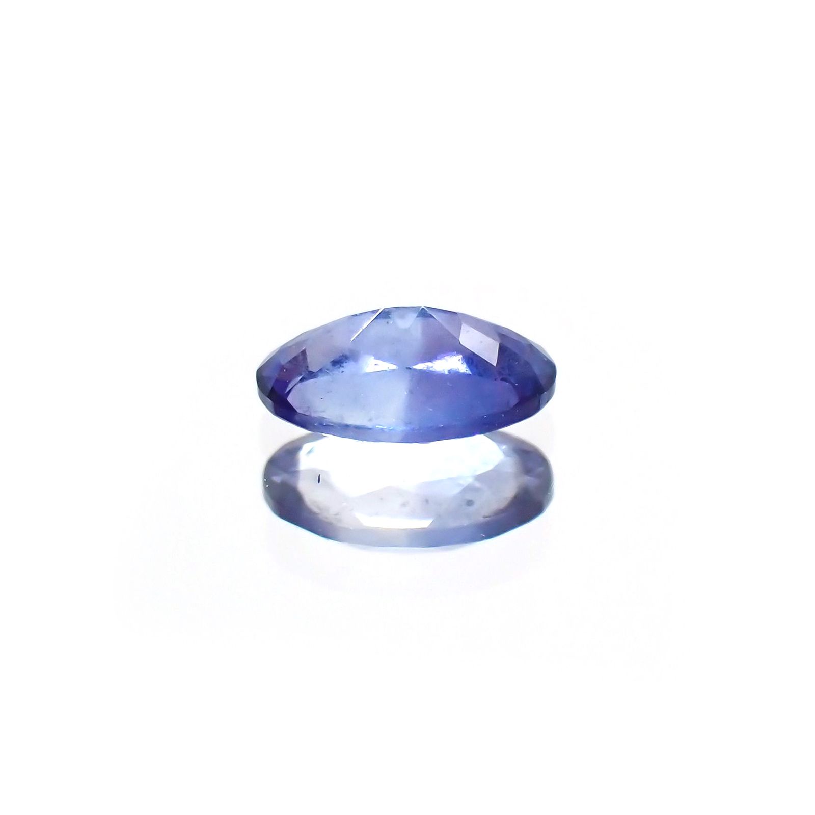 ベニトアイト(宝石名ベニトアイト) アメリカ・カリフォルニア州サンベニト産 0.249ct ソ付(彩珠)[210310213]4.9×3mm前後