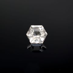 ◇ヘキサゴンカット◇レムリアンシードクリスタル(保証シール付き) ブラジル産 0.53ct[221018274]4.8x4.8mm前後