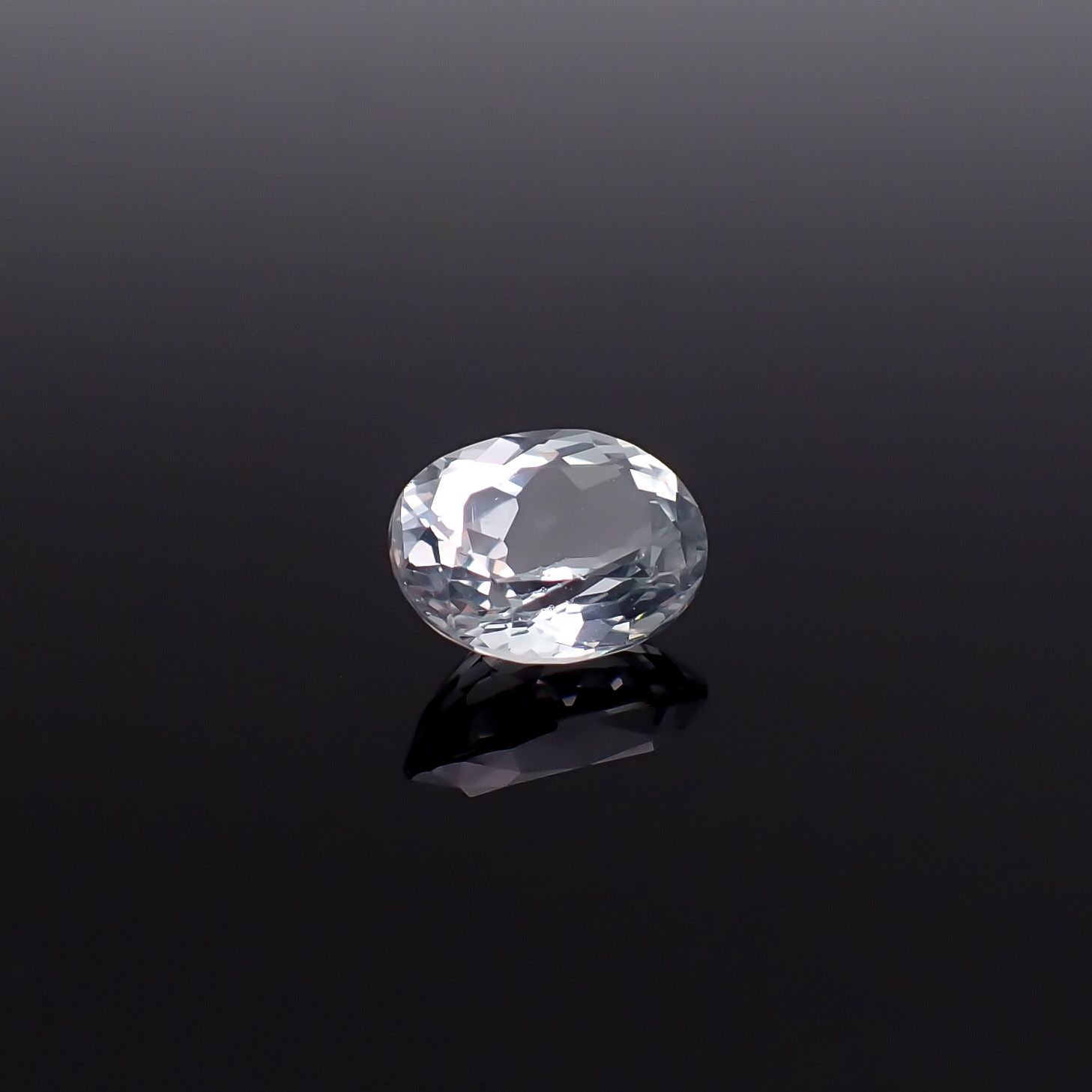 シルバーアパタイト フルオレッセンス アフリカ産 識別済 1.27ct / 7.6x6mm前後 [260632512]