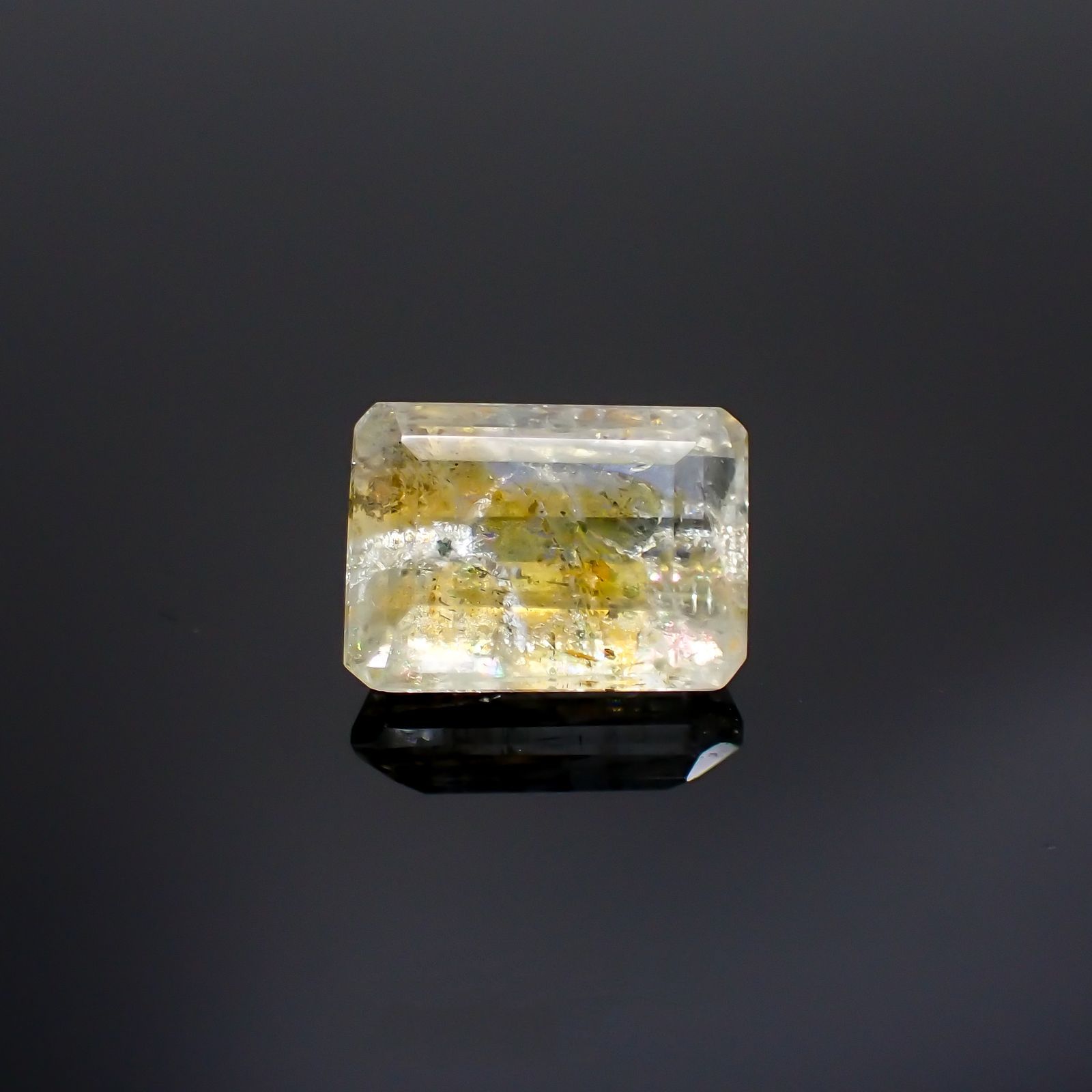 オーロラアクアマリン ブラジル産 3.01ct[220114395]9.8x7.2mm前後