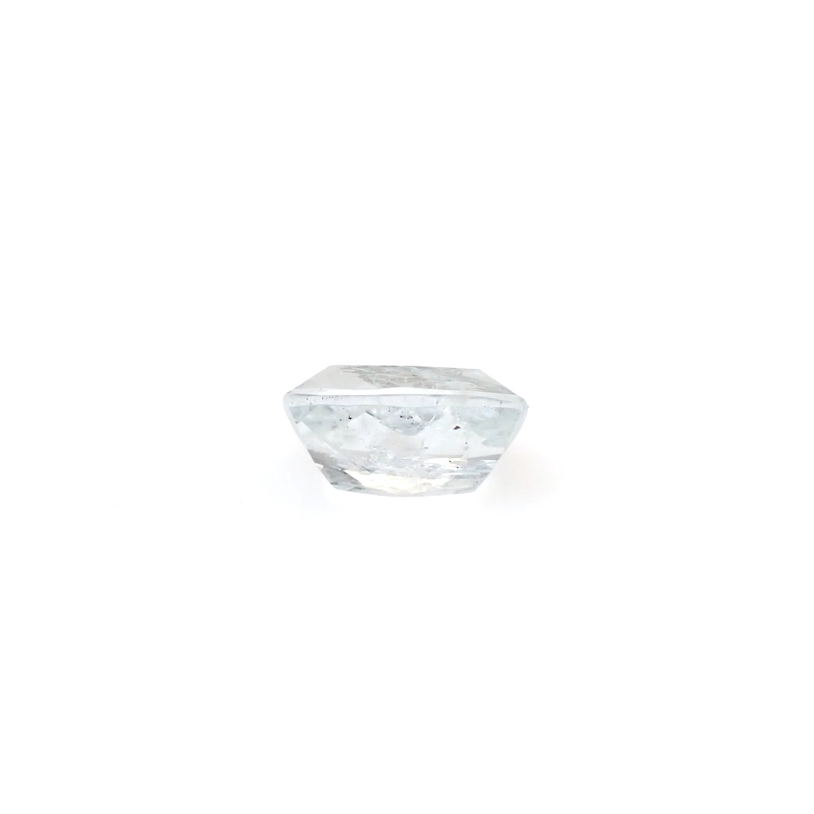 レインボーアクアマリン ブラジル産 1.89ct [250330150]8.9x6.5mm前後