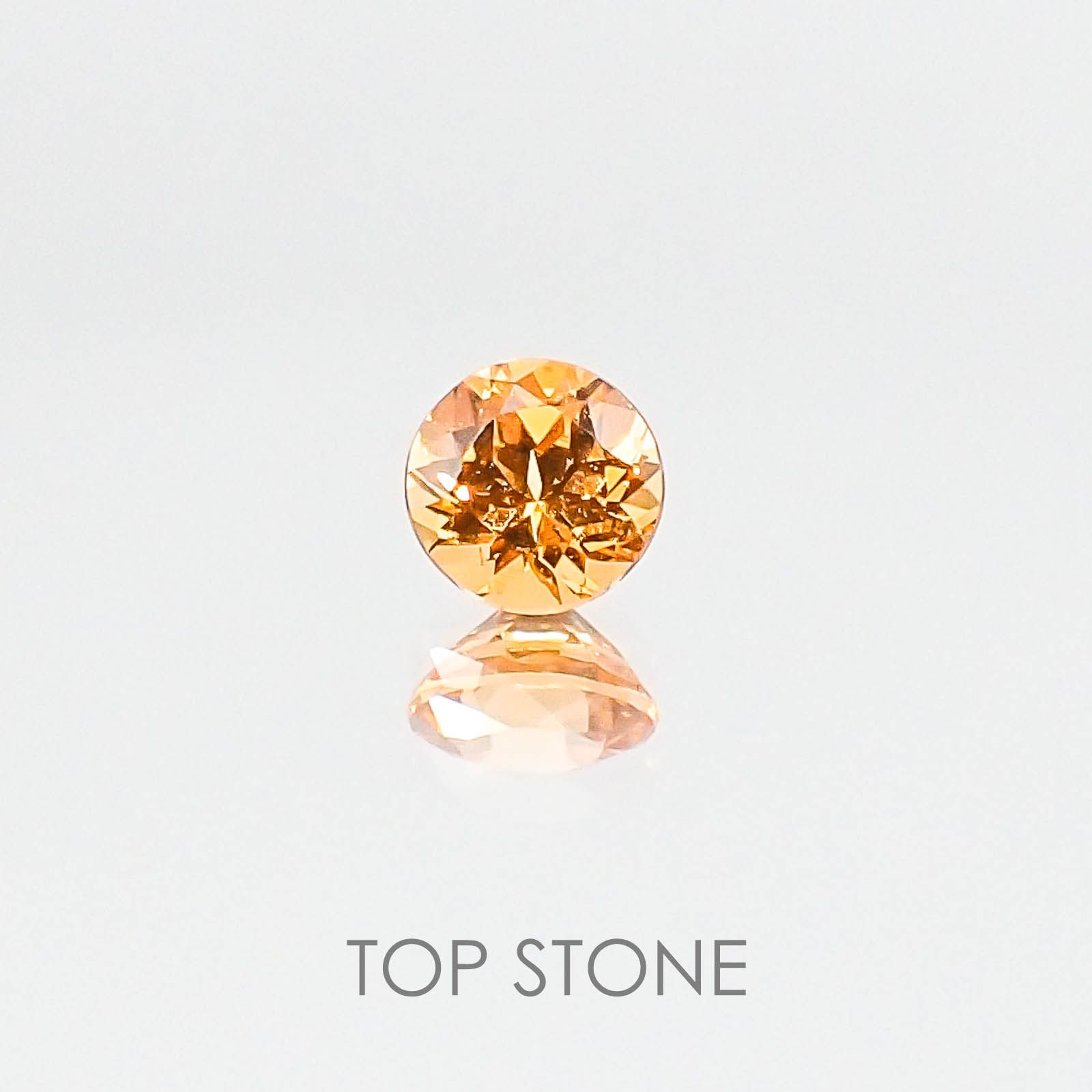 スペサルティンガーネット マンダリンオレンジカラー(宝石名スペサルティン・ガーネット) ケニア産 0.35ct 識別済[20084398]3.9×3.9mm前後