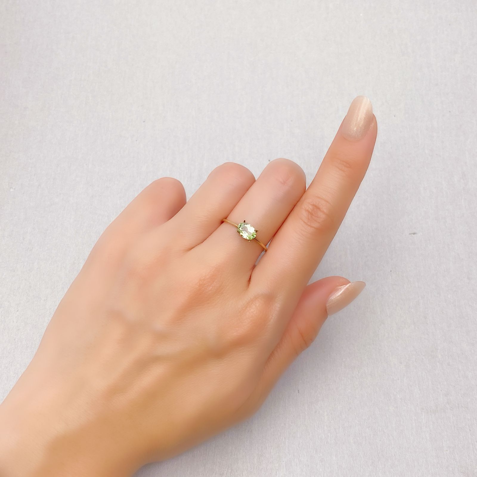 ミントガーネット(宝石名ガーネット)タンザニア産 0.65ct 識別済[241229612]6.8x4.7mm前後