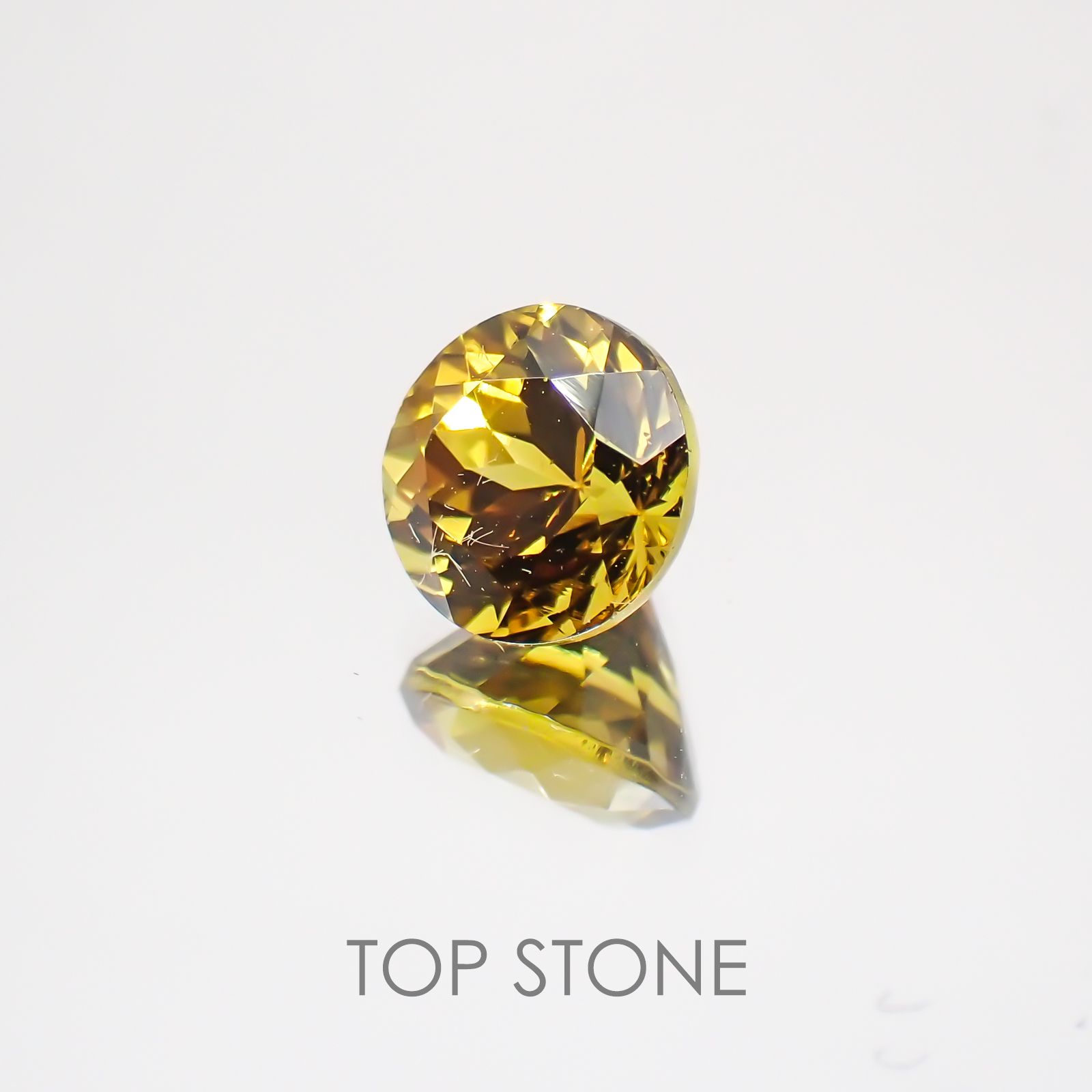 グロッシュラーガーネット(宝石名グロッシュラー・ガーネット) ナミビア産 1.494ct ソ付(彩珠)[21049437]6.5×6.5mm前後