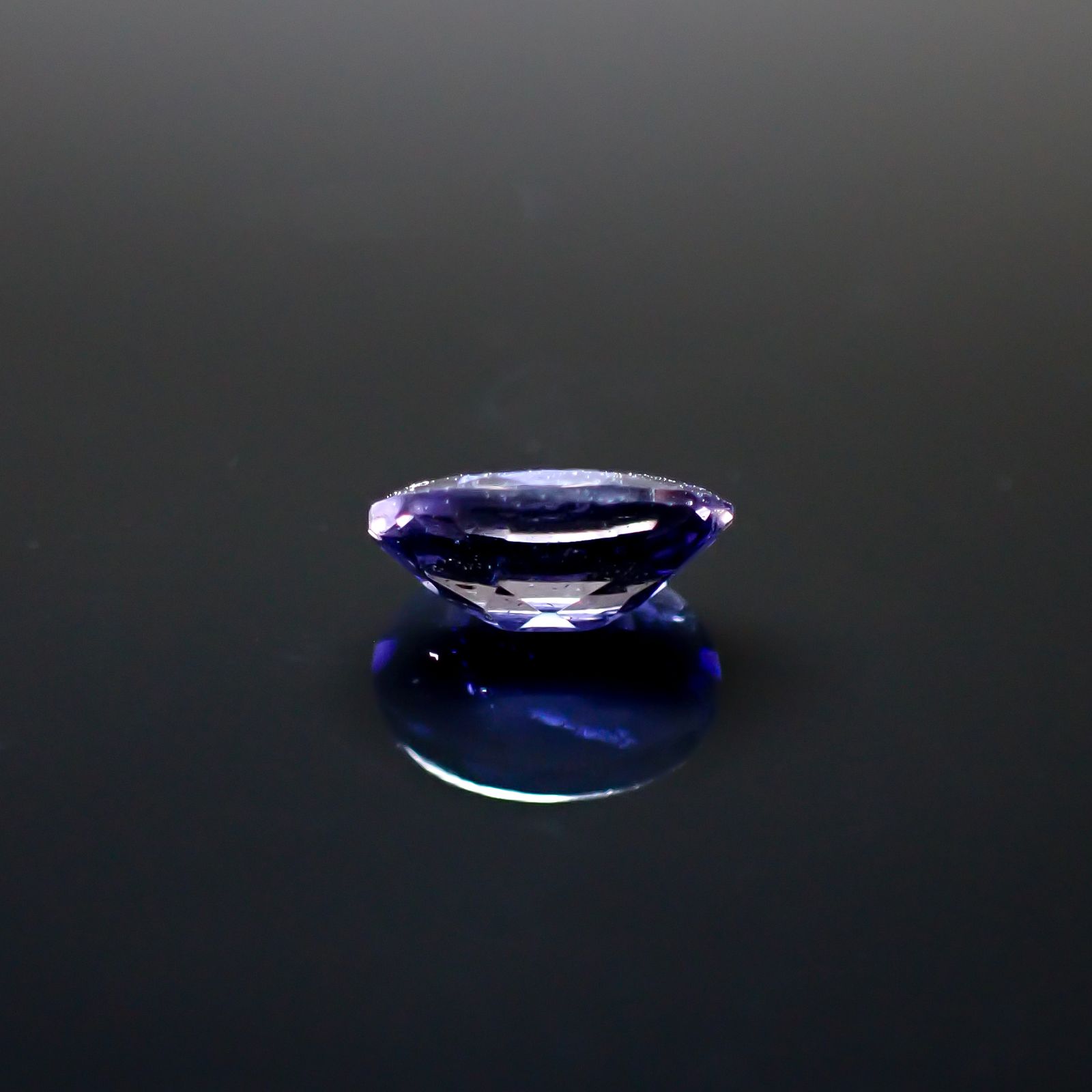 アイオライトサンストーン インド/ブラジル産 0.56ct [250229819]7x4.9mm前後