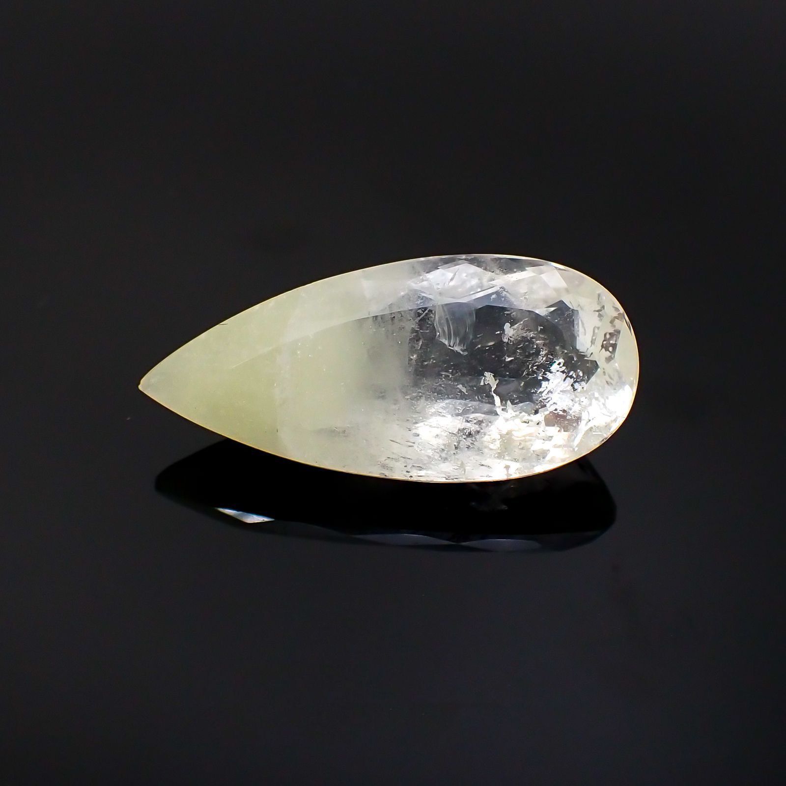 サルファーインクォーツ ブラジル産 12.31ct[231124307]24.5x11.3mm前後