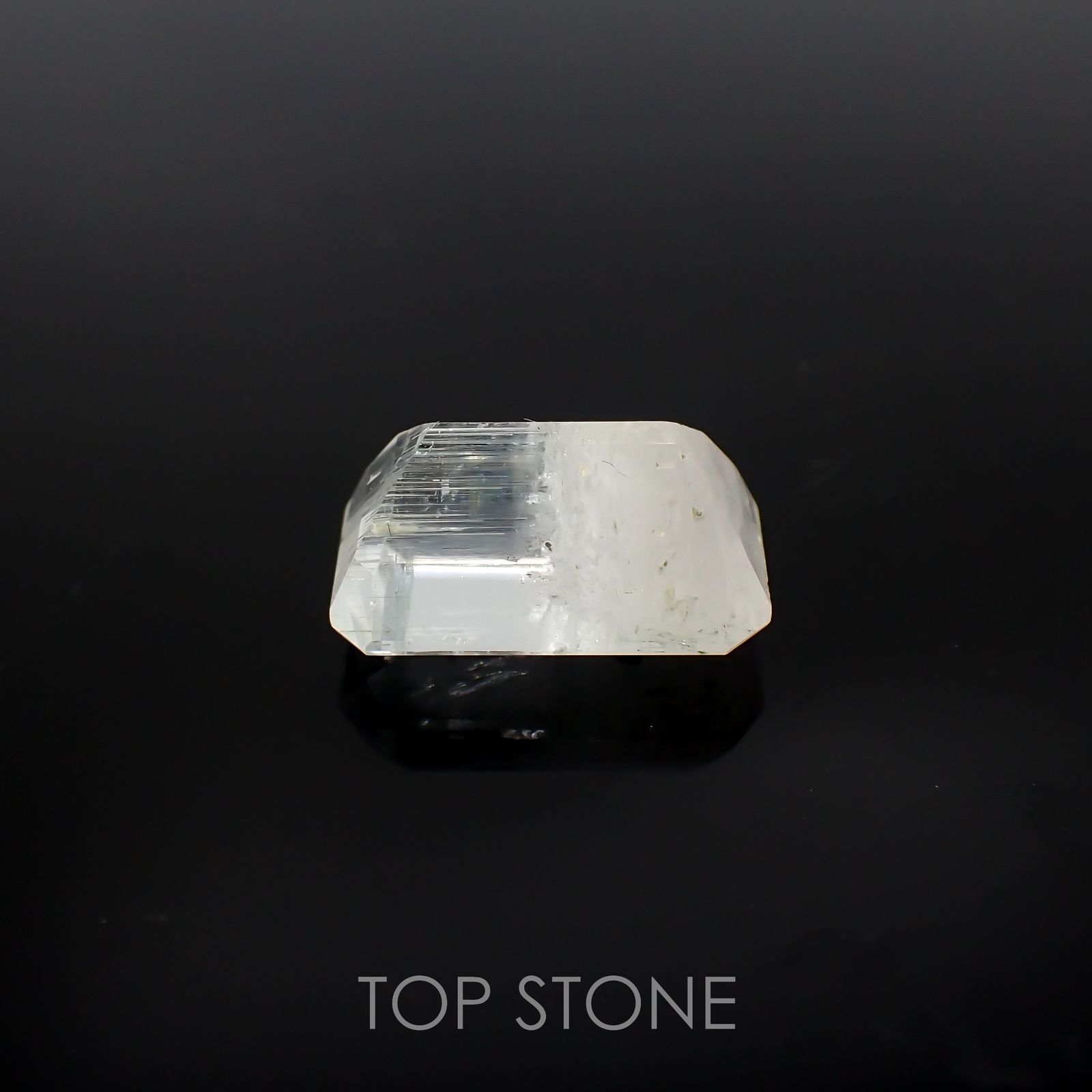 バイカラーベリル(宝石名バイカラー・ベリル)アフガニスタン産 7.15ct 識別済[220717123]14.2x9.4mm前後