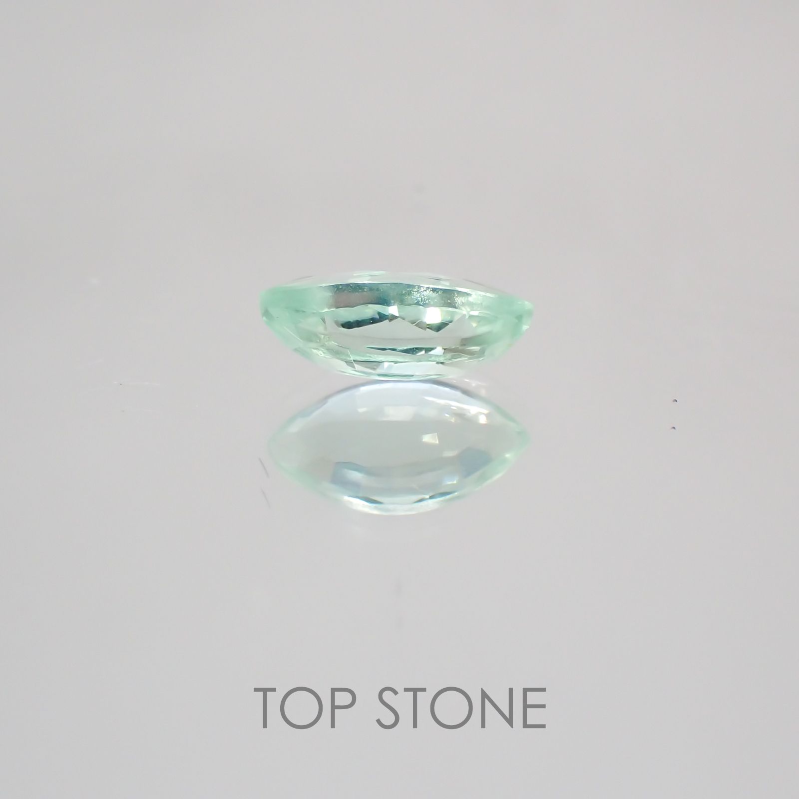 ミントベリル(宝石名グリーン・ベリル) ブラジル産 0.54ct 識別済[21079832]7.8×4mm前後