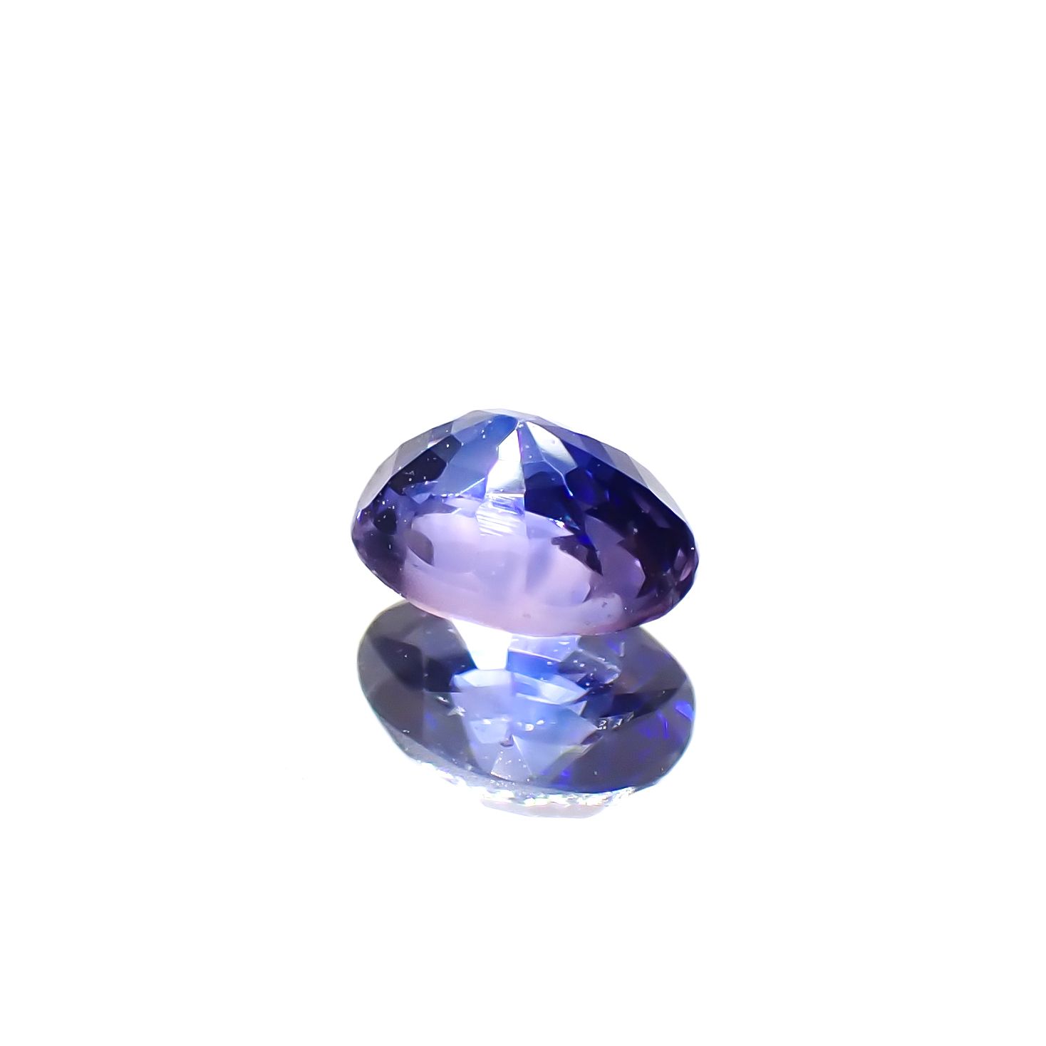 サファイア タンザニア産 0.25ct [241029195]4.1x3.1mm前後
