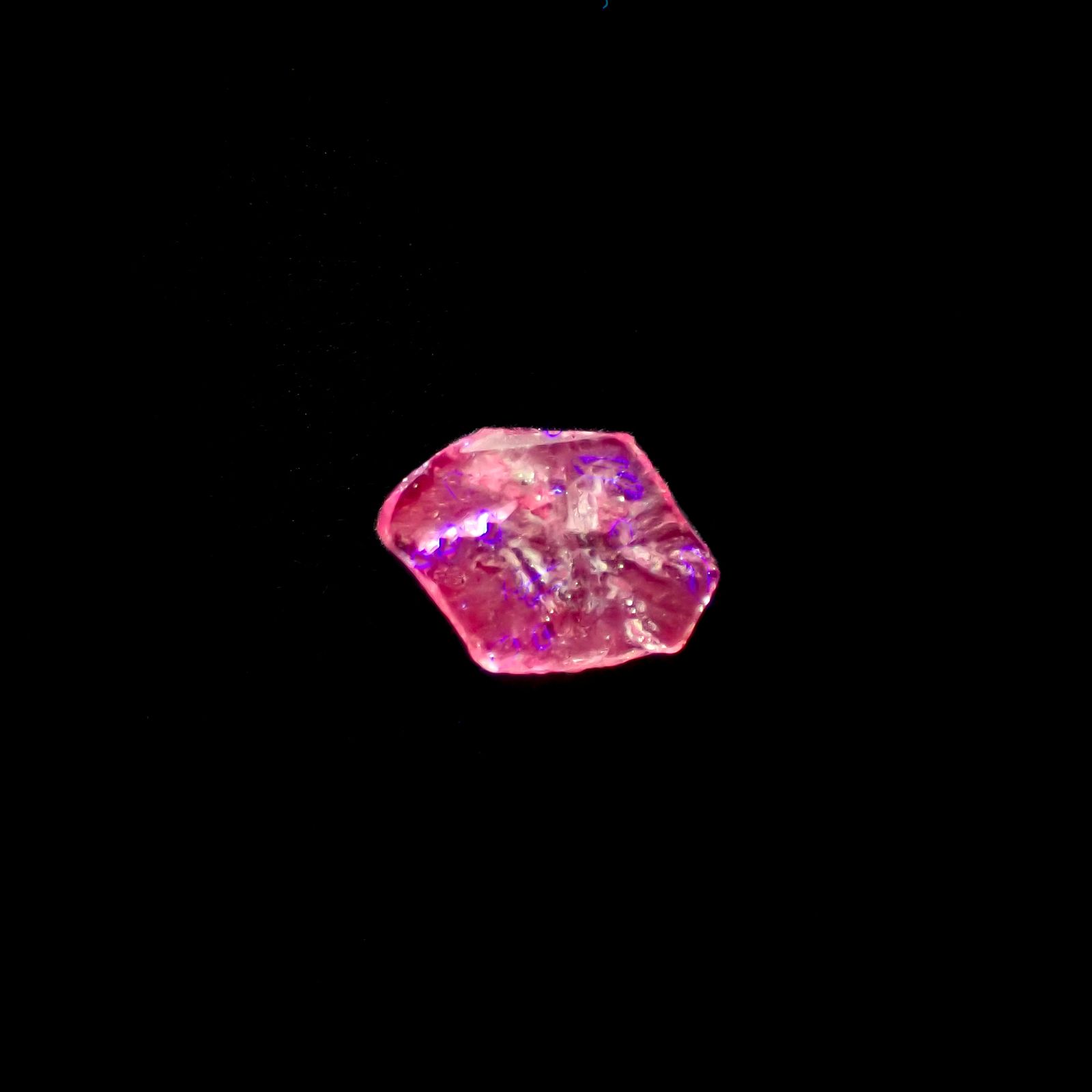 トラピッチェピンクサファイア 原石スライス パキスタン・カシミール地方産 0.68ct[240627854]7.6x6.6mm前後