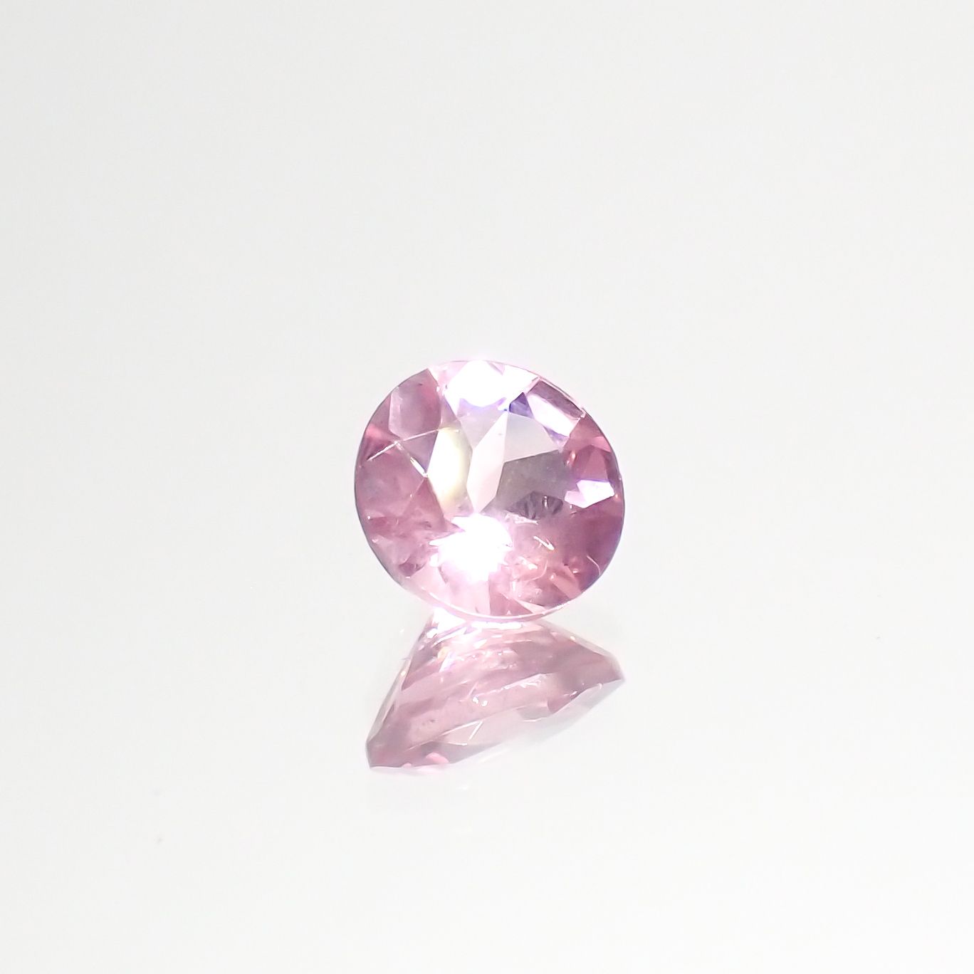 シルキーピンクスピネル タンザニア産 0.51ct[231224953]5x5mm前後