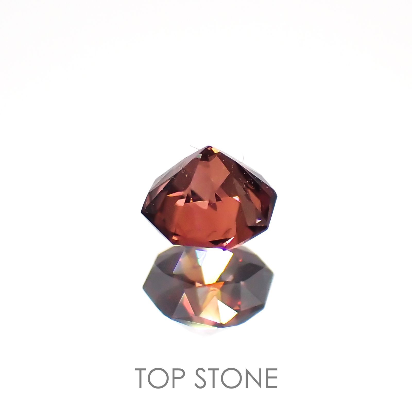 ◇オクタゴンカット◇レッドジルコン(宝石名ジルコン)スリランカ/カンボジア産 0.41ct 識別済[220114930]3.9x3.8mm前後