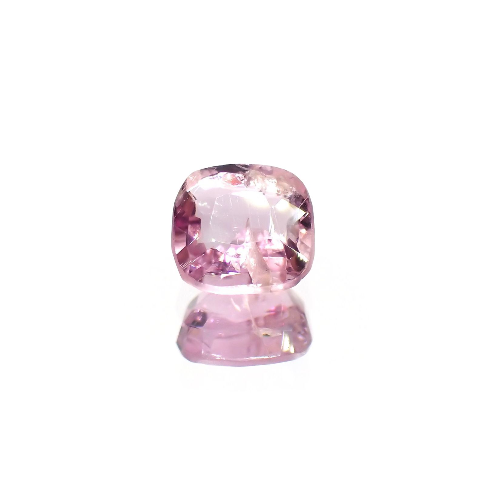 ピンクポードレッタイト(宝石名ピンク・ポードレッタイト)ビルマ産 ソ付(彩珠) 0.527ct / 5.5x5.3mm前後 [231023811]