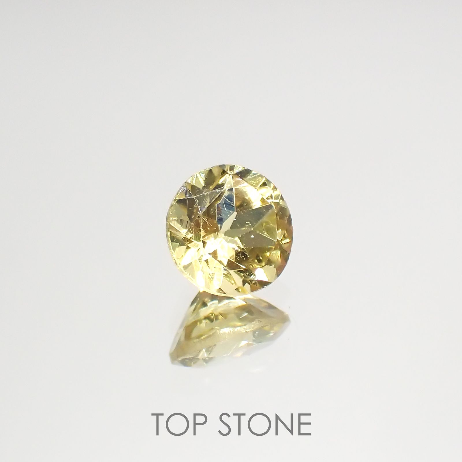レモンイエローアパタイト(宝石名アパタイト)メキシコ産 0.86ct 識別済[220115467]6x6mm前後