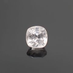 ホワイトターフェアイト(宝石名ホワイト・ターフェアイト) スリランカ産 0.684ct ソ付(彩珠)[210711694]4.7×4.6mm前後
