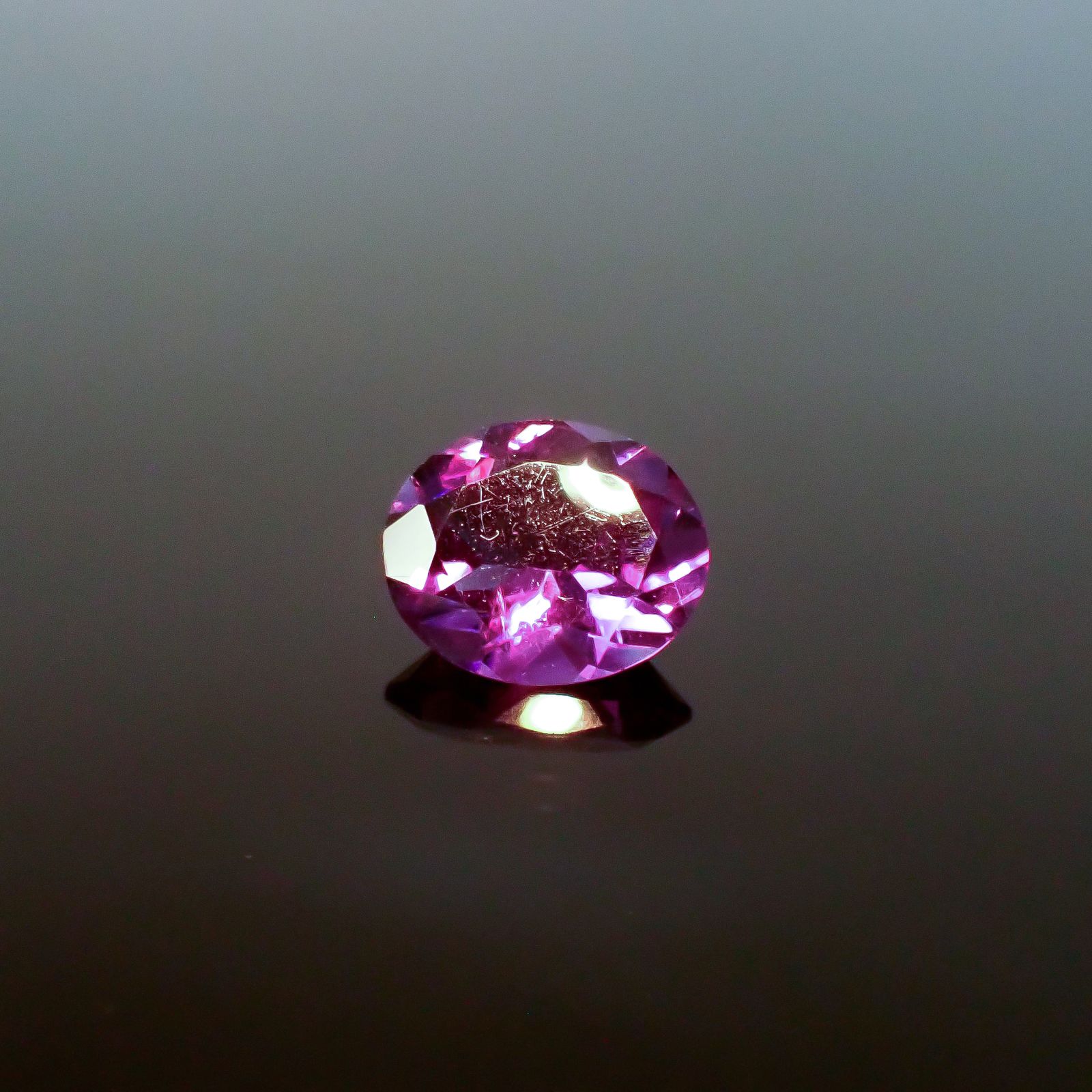 カラーシフトアメジスト ブラジル/ウルグアイ産 3.78ct / 12.1x10.1mm前後 [260131637]