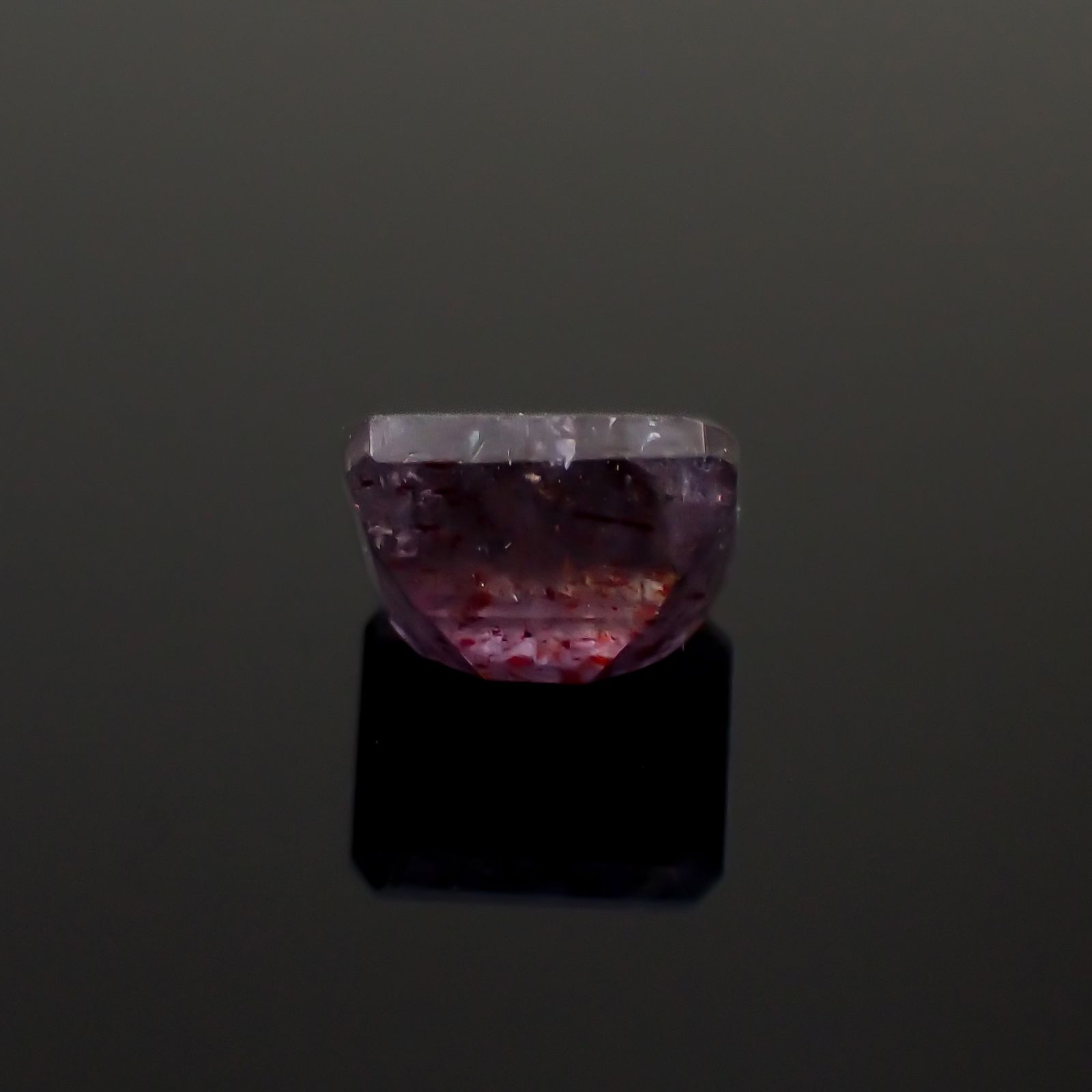 ブラッドショットアイオライト インド産 1.53ct[230923350]7.2x5.9mm前後