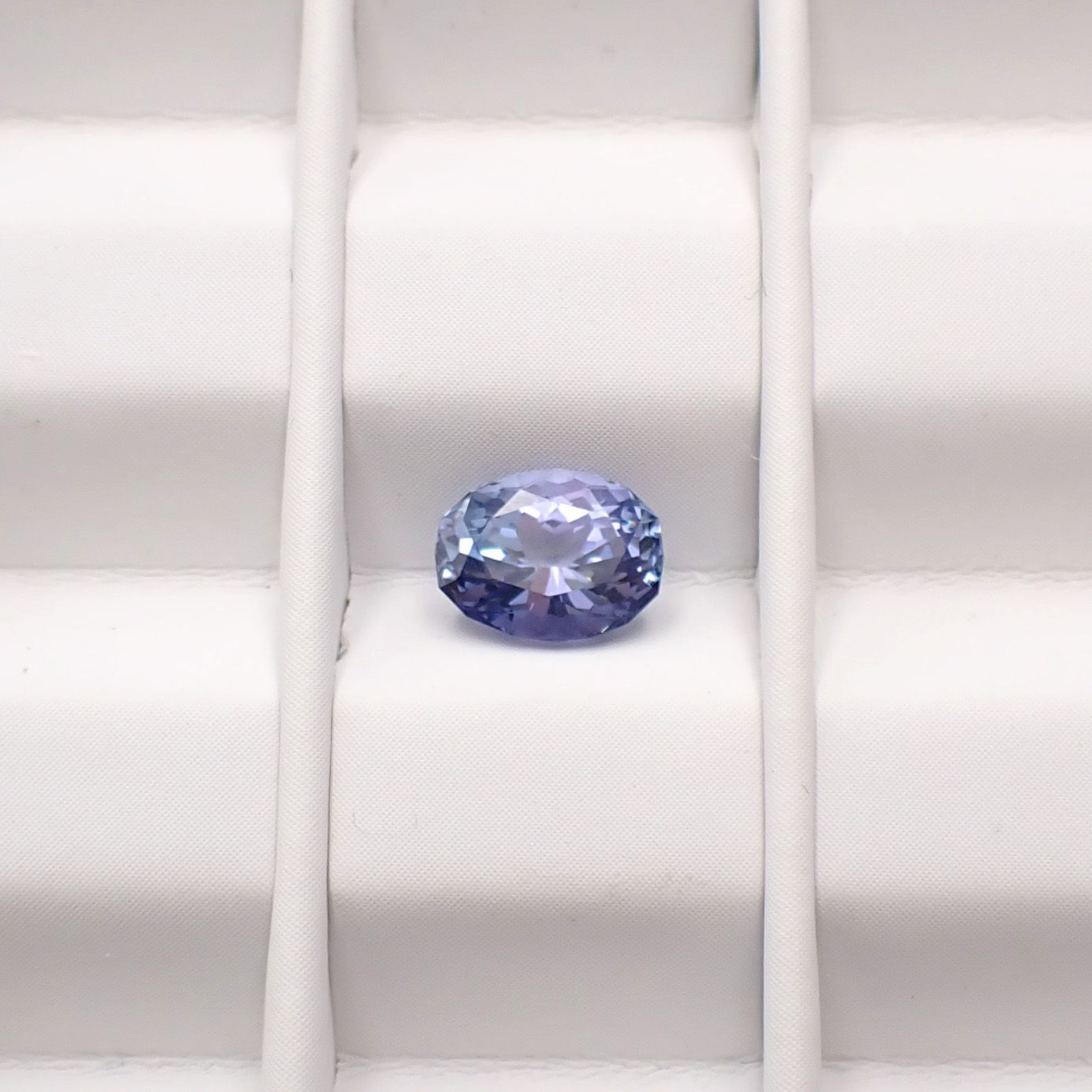 ◇カスタムカット◇タンザナイト(宝石名タンザナイト)タンザニア産 識別済 1.10ct / 7.2x5.5mm前後 [251031214]