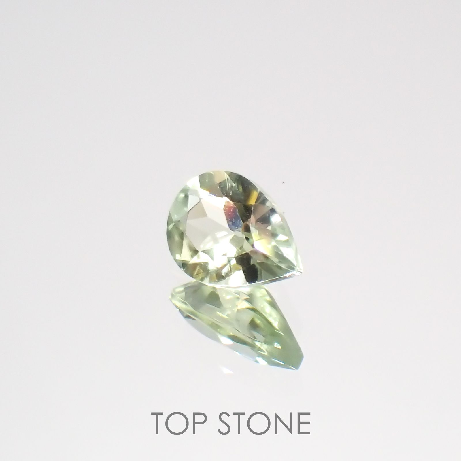モンテブラサイト(宝石名モンテブラサイト)マダガスカル産 0.66ct 識別済[220115214]7.1x5mm前後