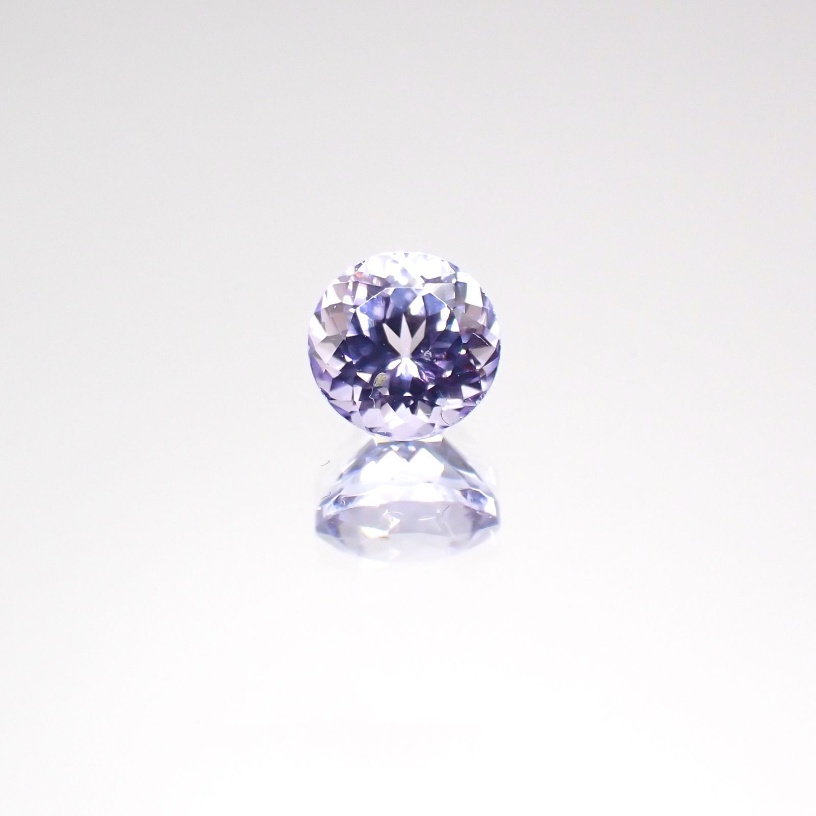 ラベンダーゾイサイト(宝石名ゾイサイト)タンザニア産 0.61ct 識別済[230622413]4.9x4.9mm前後