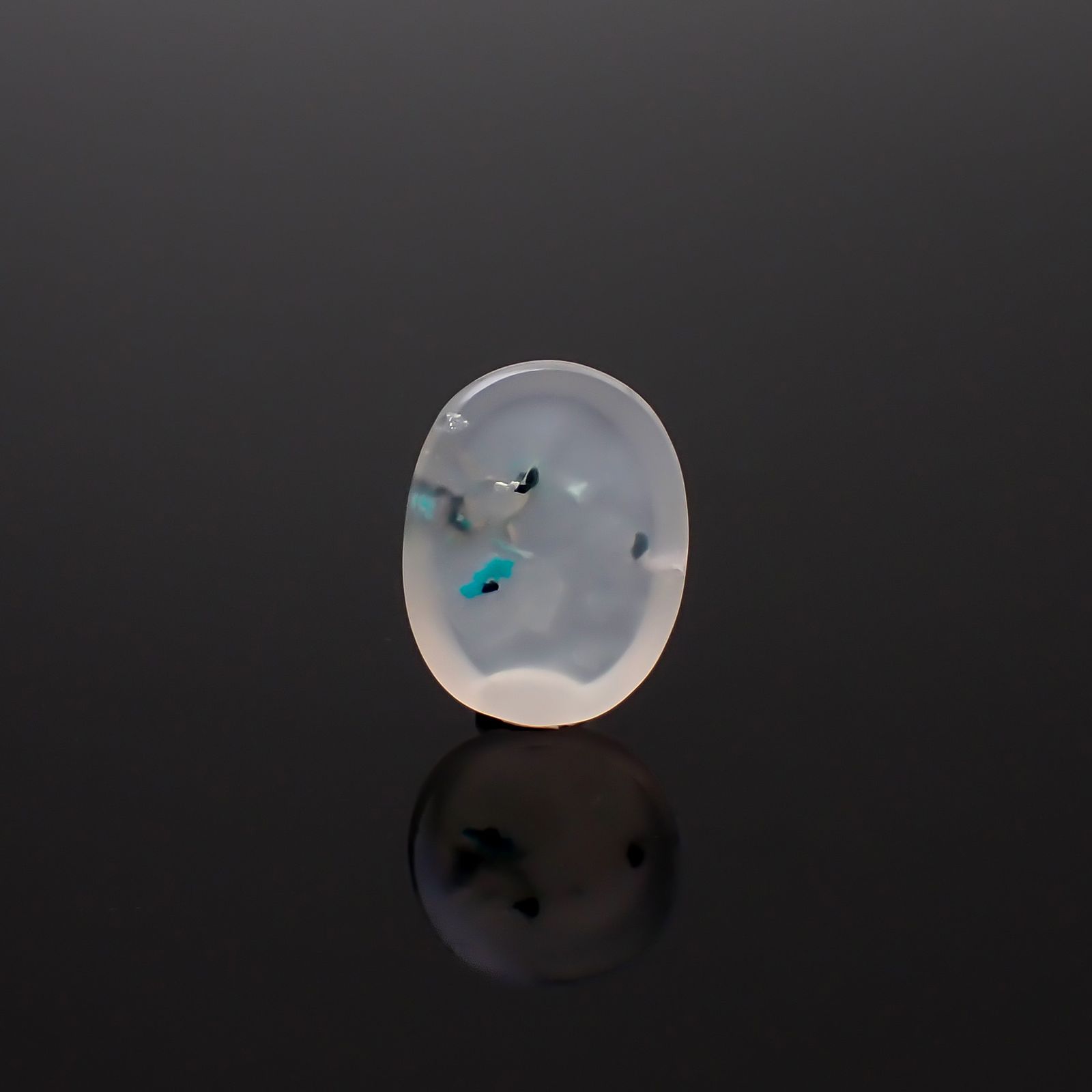 コッパークリソコラインカルセドニー インドネシア産 4.80ct / 15.8x12.1mm前後 [260932796]