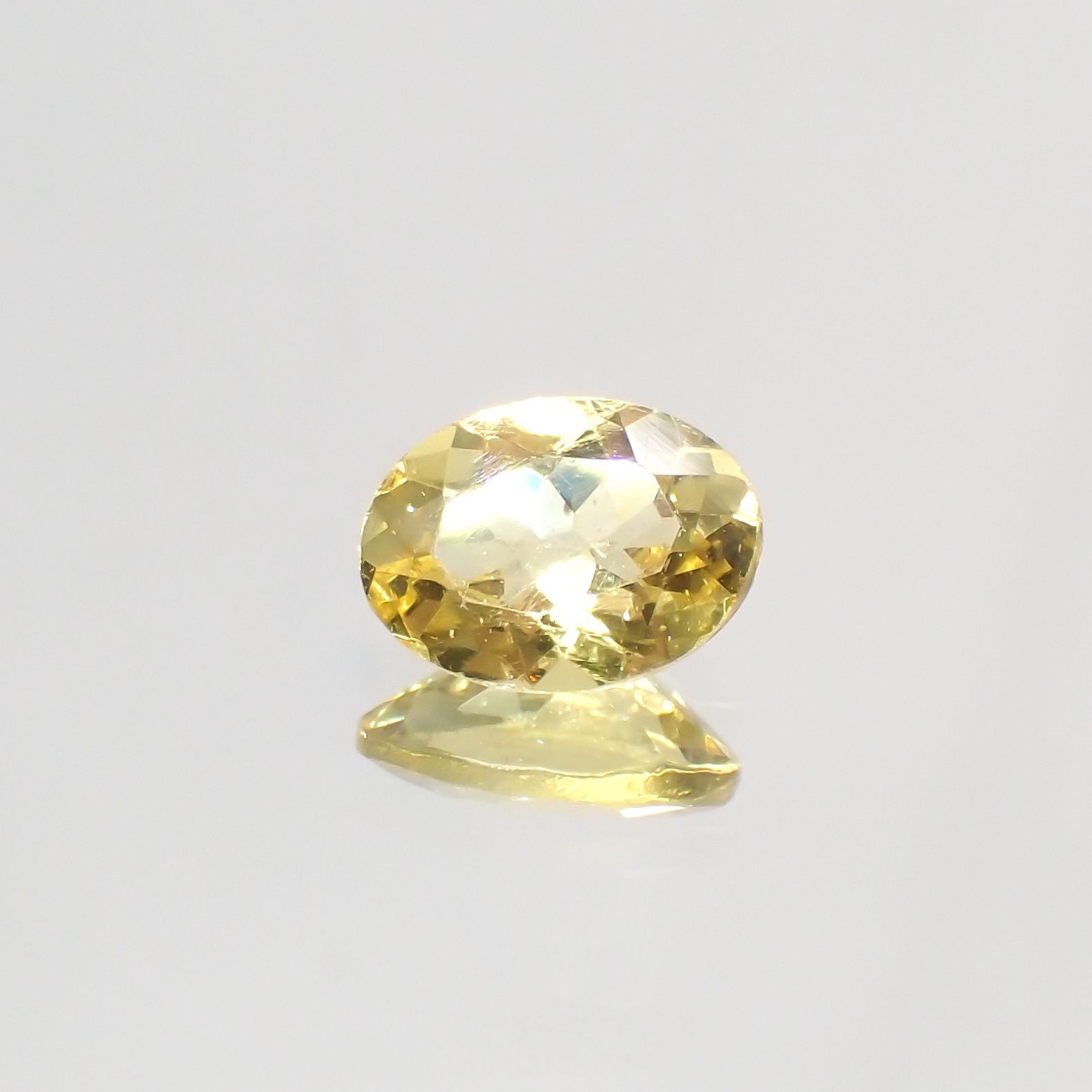 レモンイエローアパタイト(宝石名アパタイト) メキシコ産 1.25ct 識別済[210913230]8.2×6.1mm前後