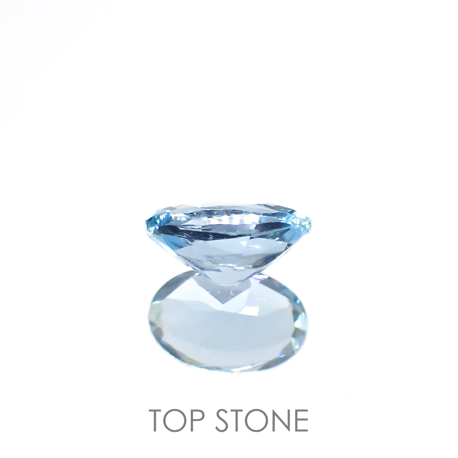 アクアマリン(宝石名アクアマリン)ナイジェリア産 0.38ct 識別済[230220741]6x4mm前後