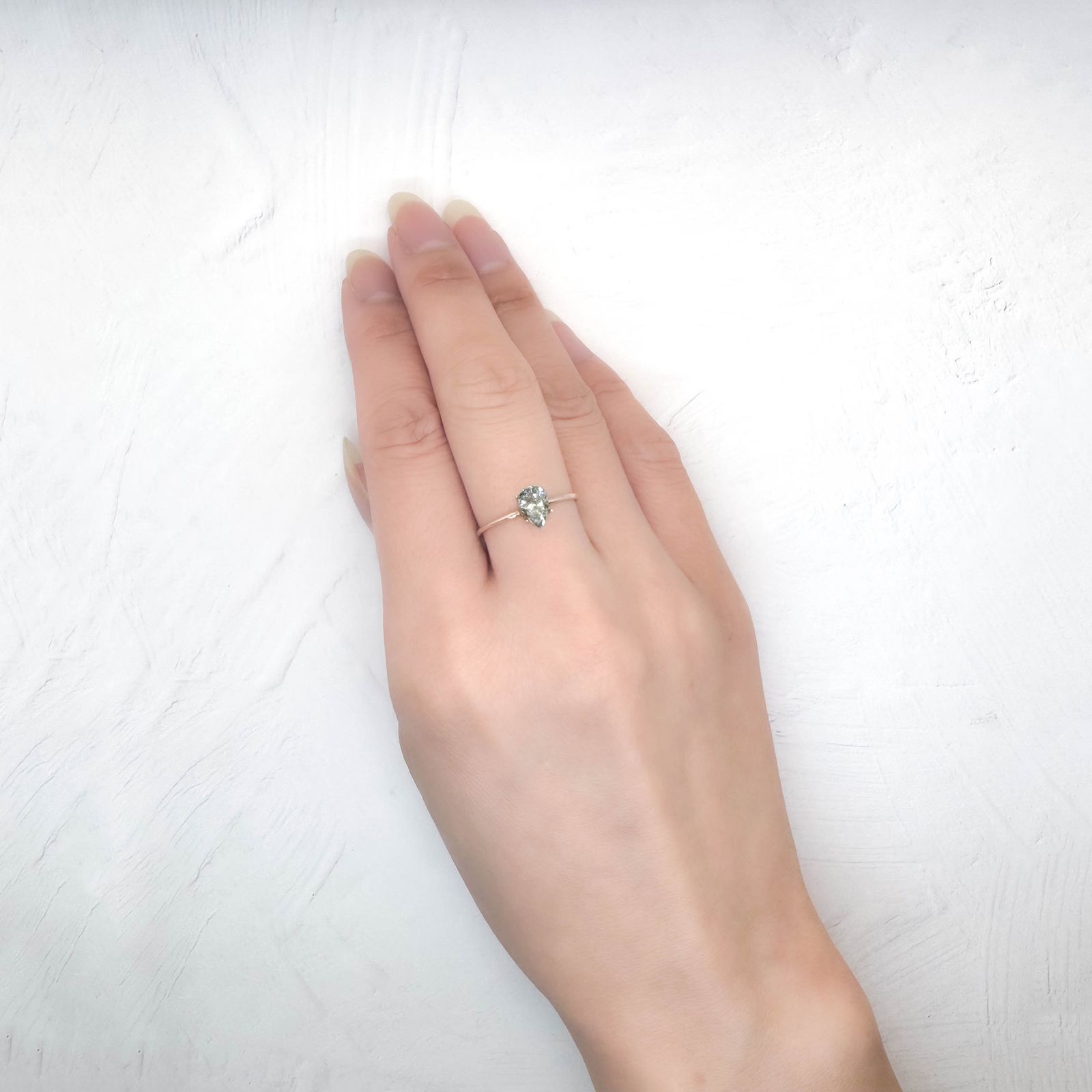 アベンチュリンアクアマリン ナイジェリア産 0.64ct [250114460]6.9x4.8mm前後