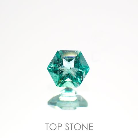 ◇ヘキサゴンカット◇エメラルド(宝石名エメラルド)ザンビア産 0.12ct 識別済[220115194]3.1x3mm前後