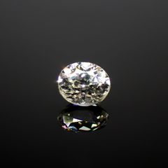リューコガーネット(宝石名ホワイト グロッシュラー・ガーネット)ビルマ産 0.30ct 識別済[220616327]4.1x3.4mm前後