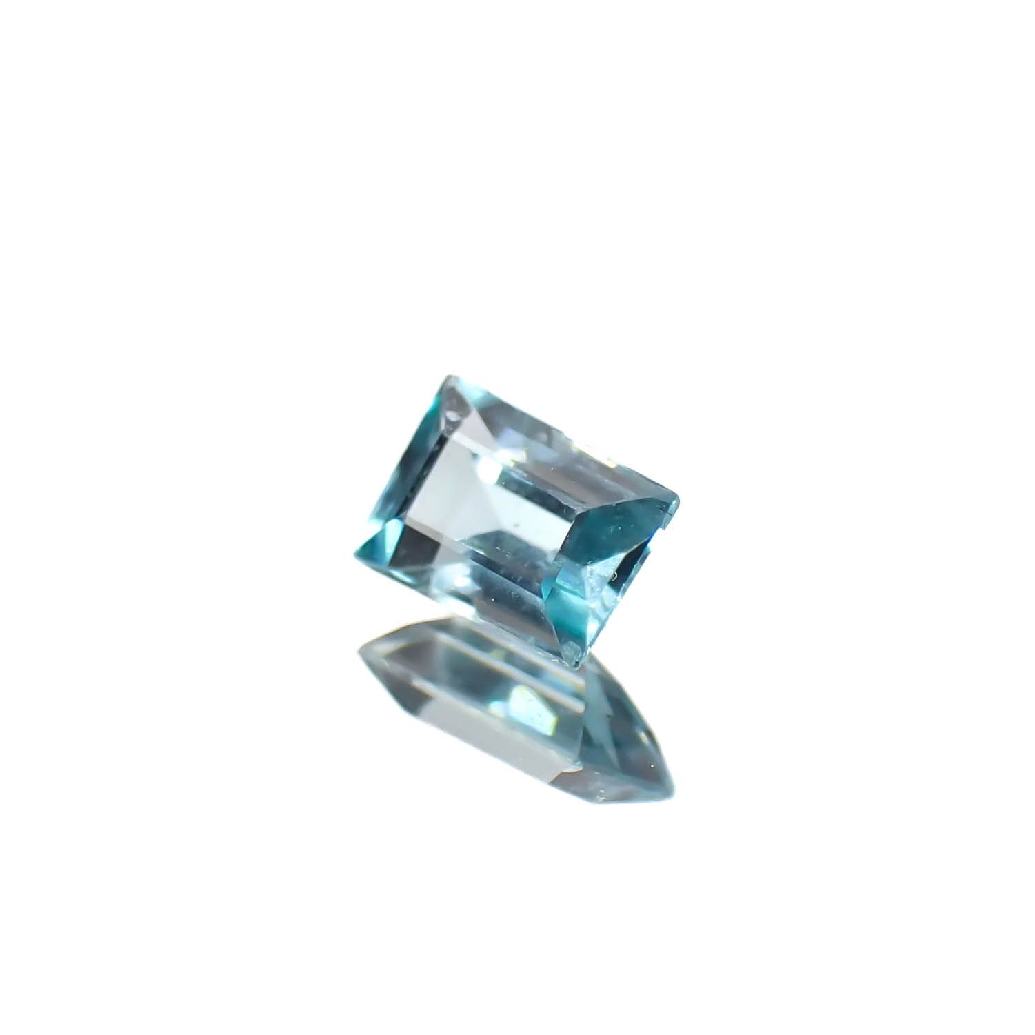 グランディディエライト(宝石名グランディディエライト)マダガスカル産 0.22ct 識別済[240928850]4.4x2.9mm前後