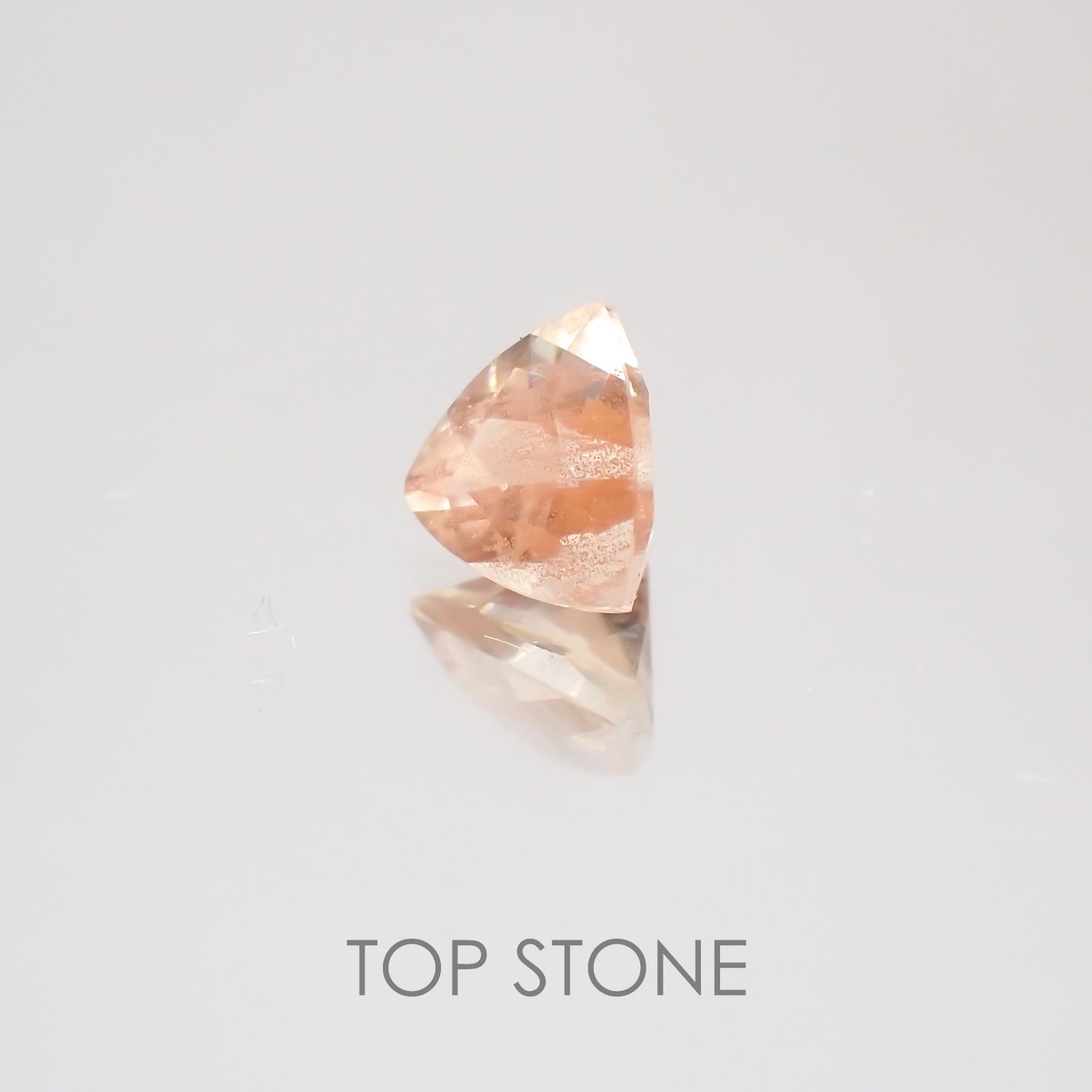 オレゴンサンストーン アメリカ産 ルース 0.45ct[21058947]5×5mm前後