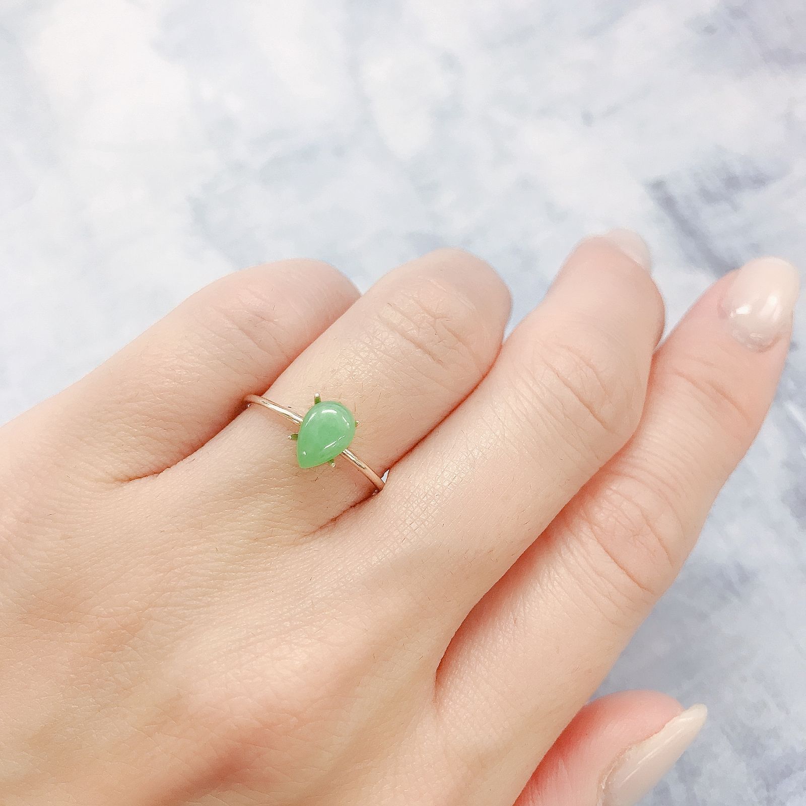 翡翠(宝石名ジェダイト)ビルマ産 0.78ct 識別済[220515808]7.1x5.1mm前後