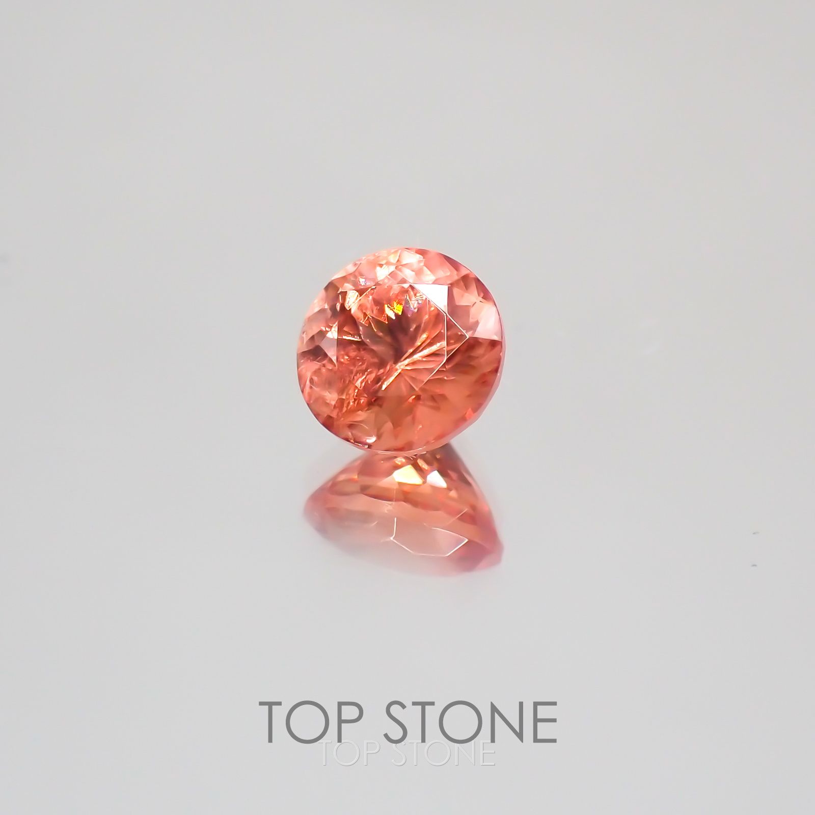 ロードクロサイト 南アフリカ産 ルース 0.82ct[21019409]5.5×5.5mm前後