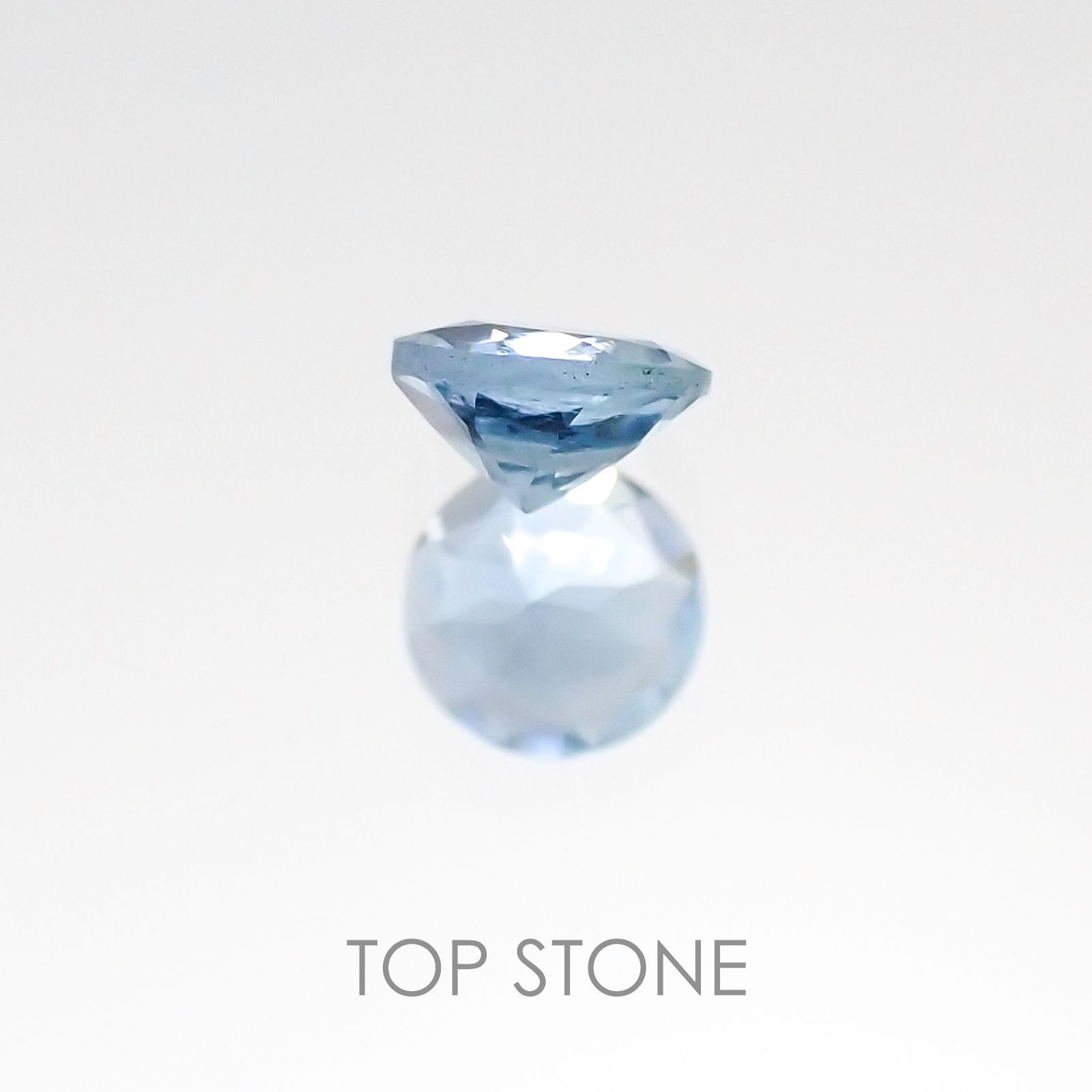 アクアマリン サンタマリアカラー(宝石名アクアマリン) モザンビーク産 0.12ct 識別済[20107047]3.4×3.4mm前後