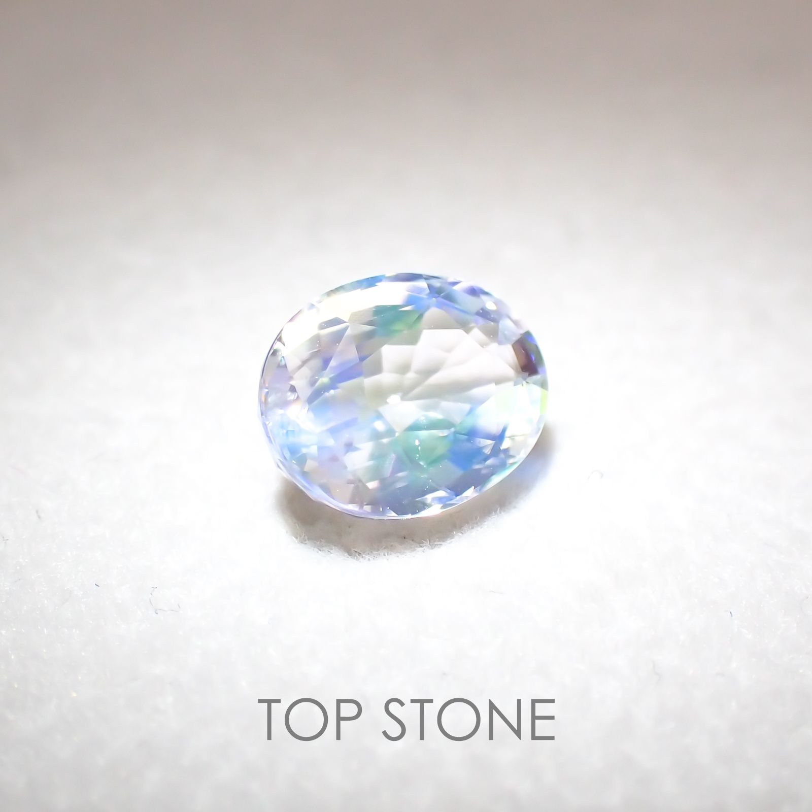 レインボームーンストーン(アンデシンラブラドライト) マダガスカル産 ルース 1.37ct[210310394]8.1×6.1mm前後