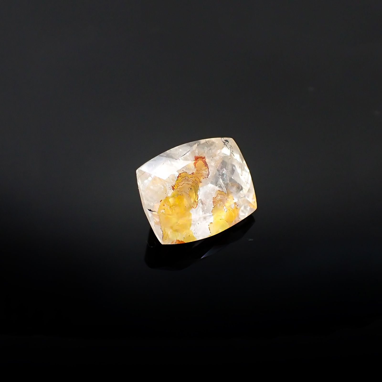 オーロラクォーツ ブラジル・ミナスジェライス産 16.80ct / 18x14.3mm前後 [220114369]