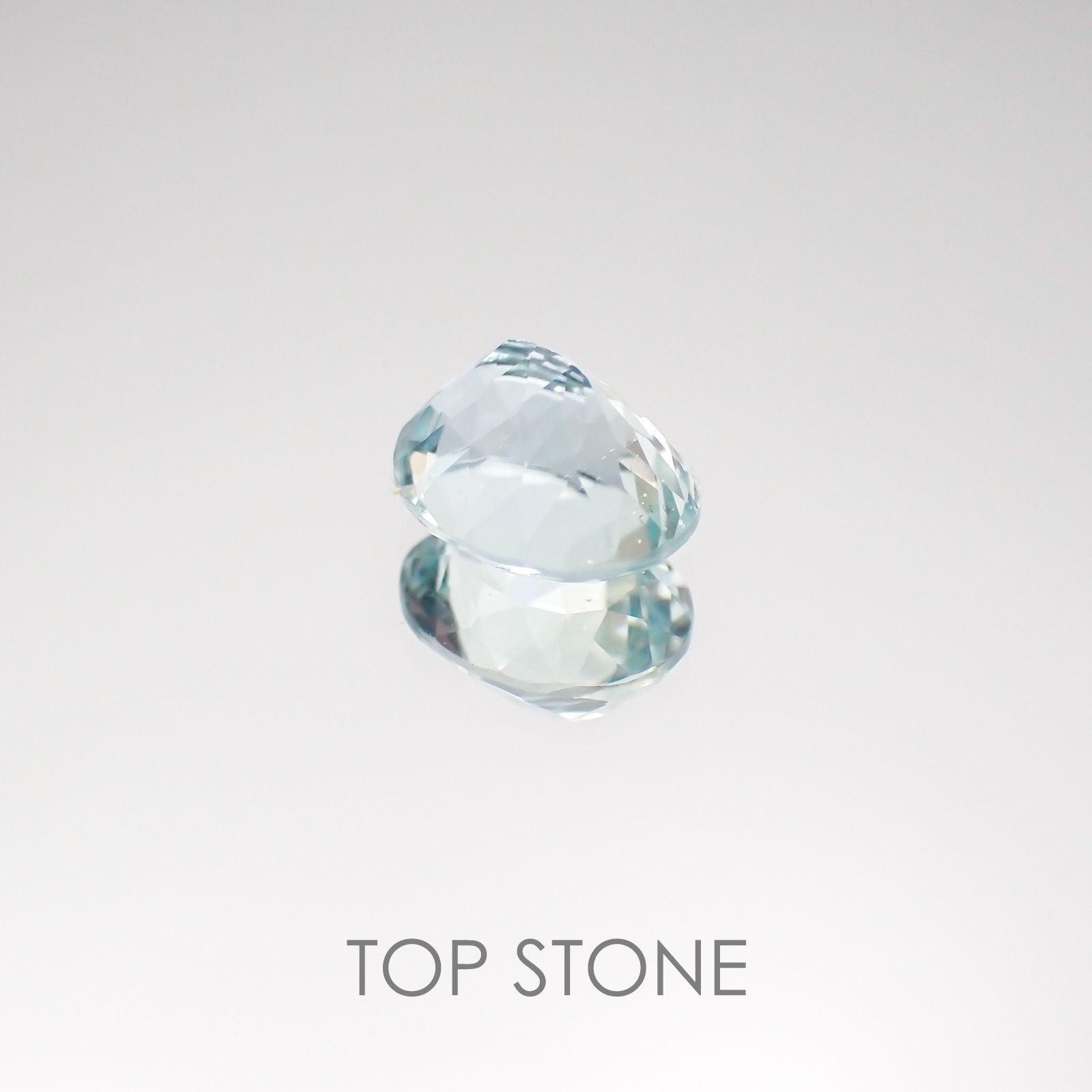 アンブリゴナイト/モンテブラサイト マダガスカル産 ルース 1.69ct[20127381]8×6.8mm前後